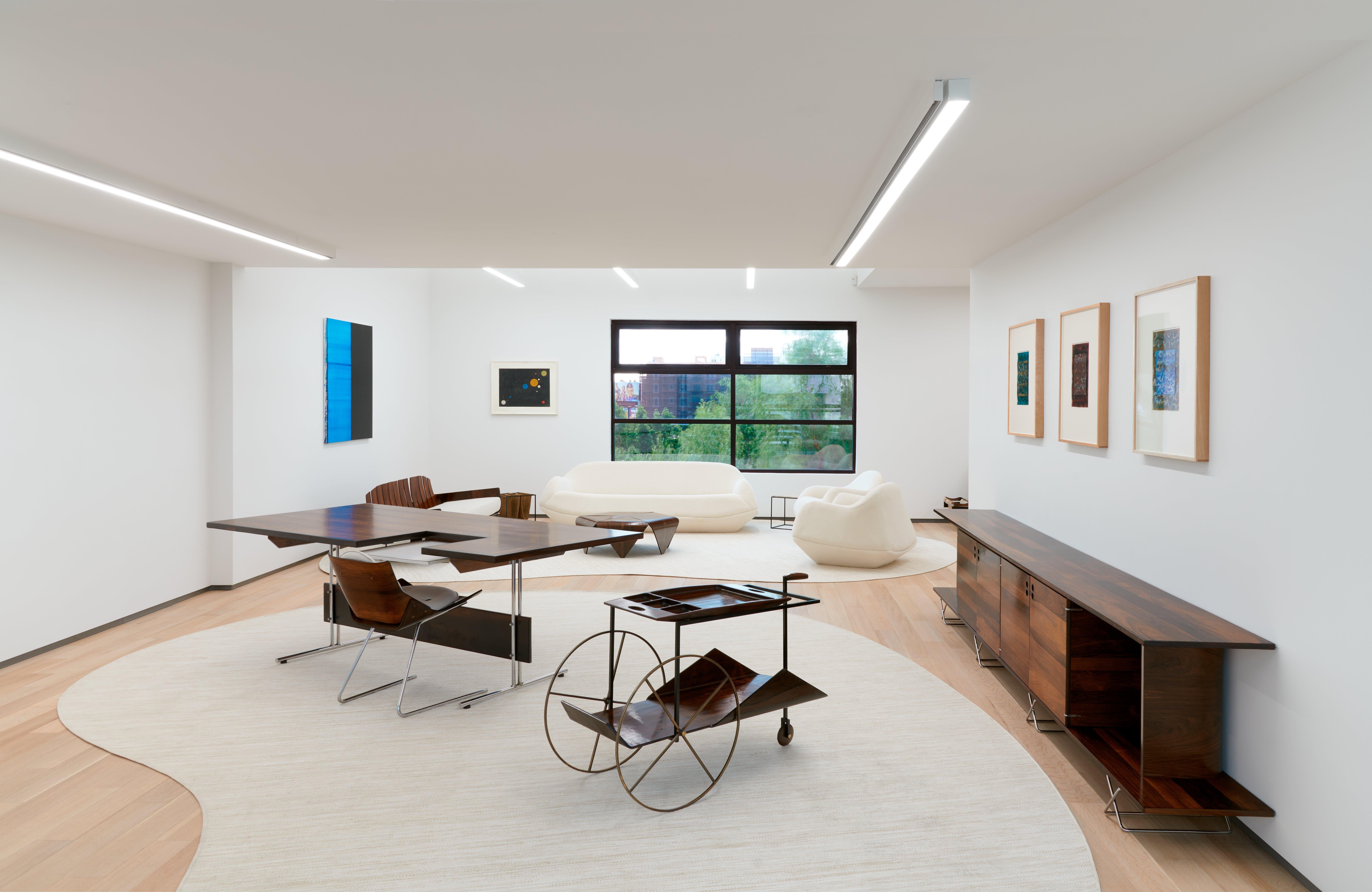 Schreibtisch (Metall) im Angebot