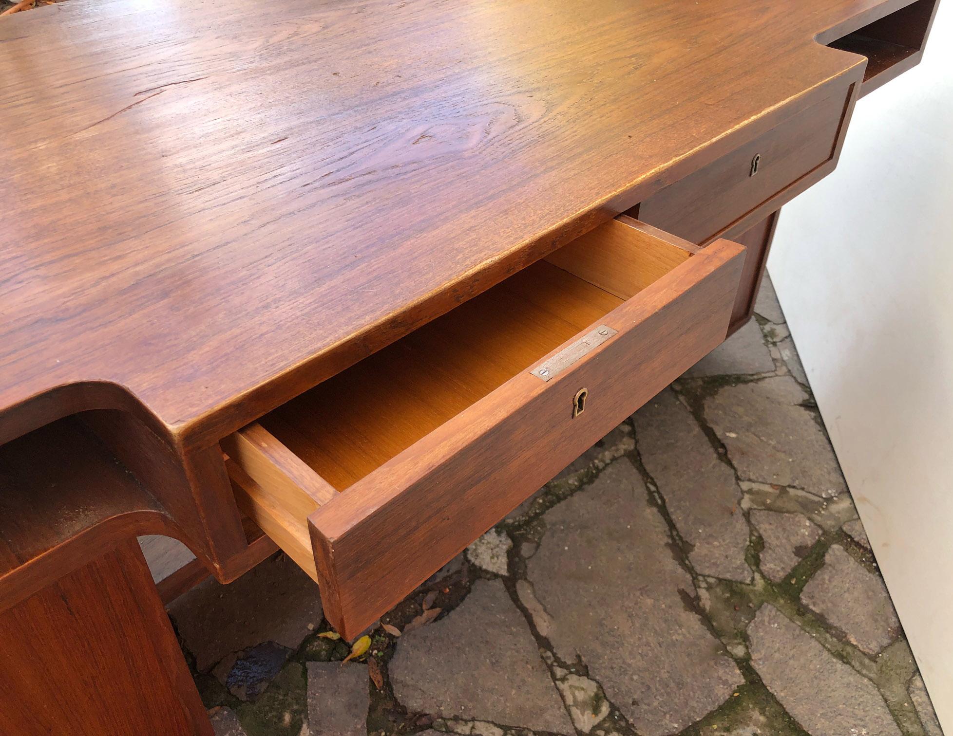 Desk from 1950 with 10 Drawers, Italian Design, Original 10