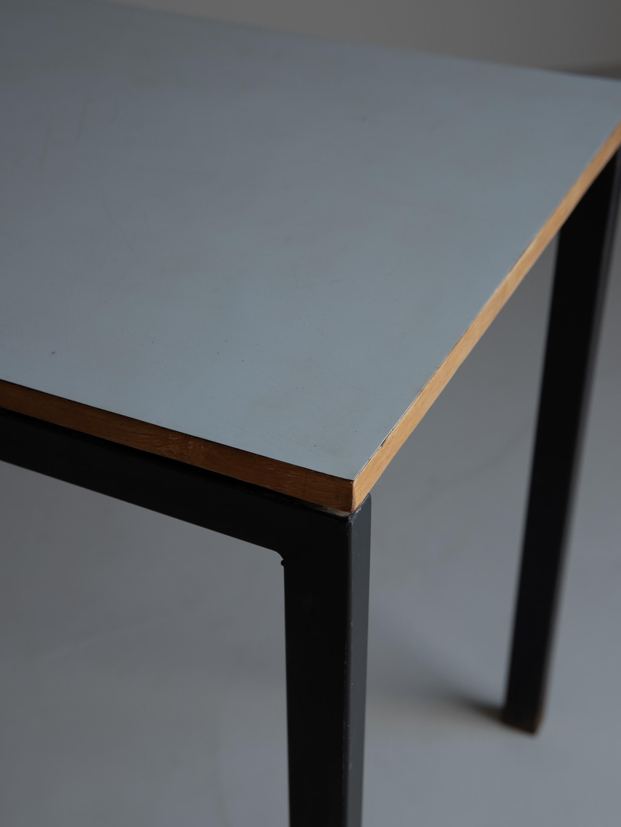 Desk from Cite Cansado by Charlotte Perriand 4