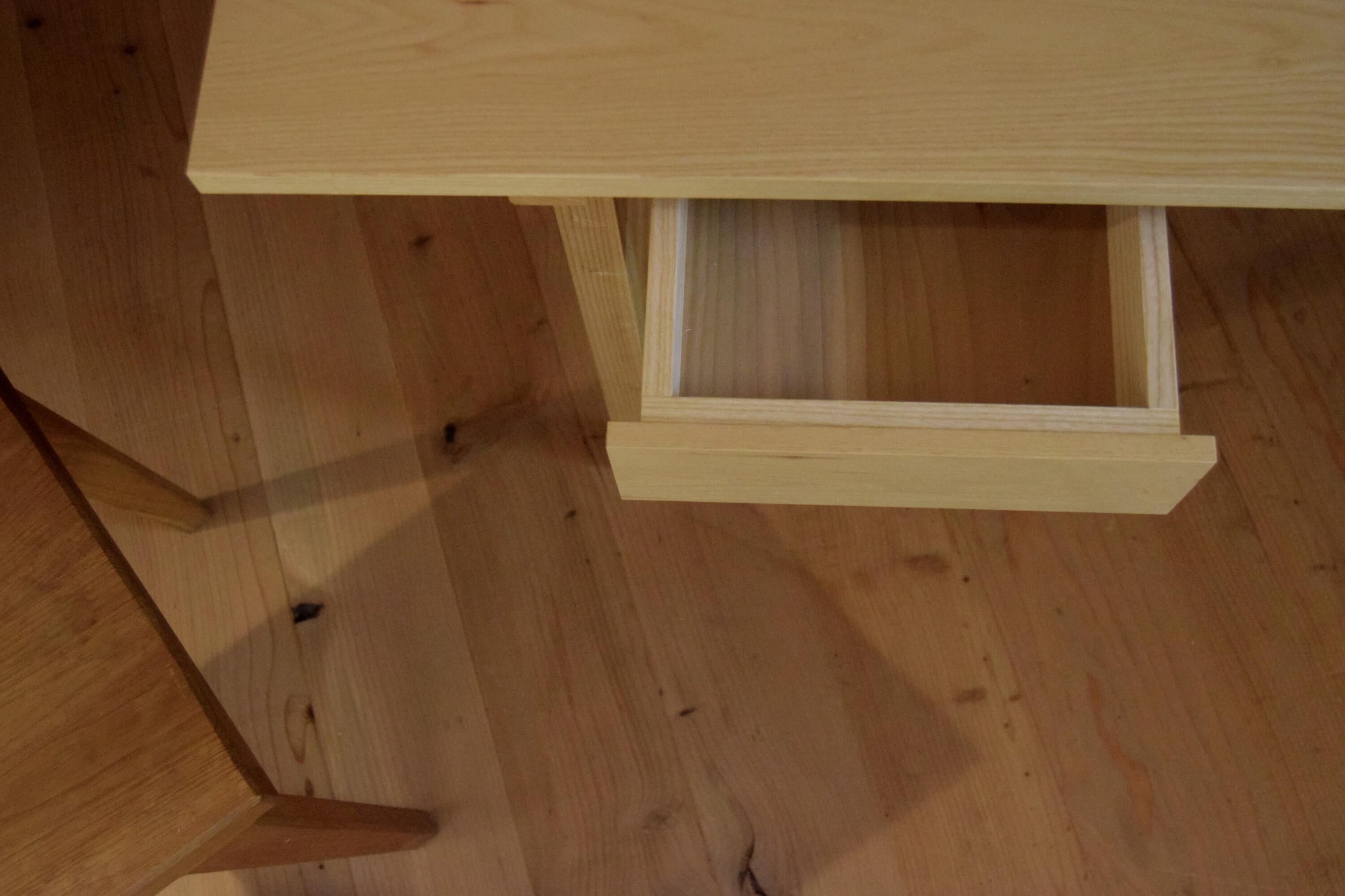 Spanish Desk 