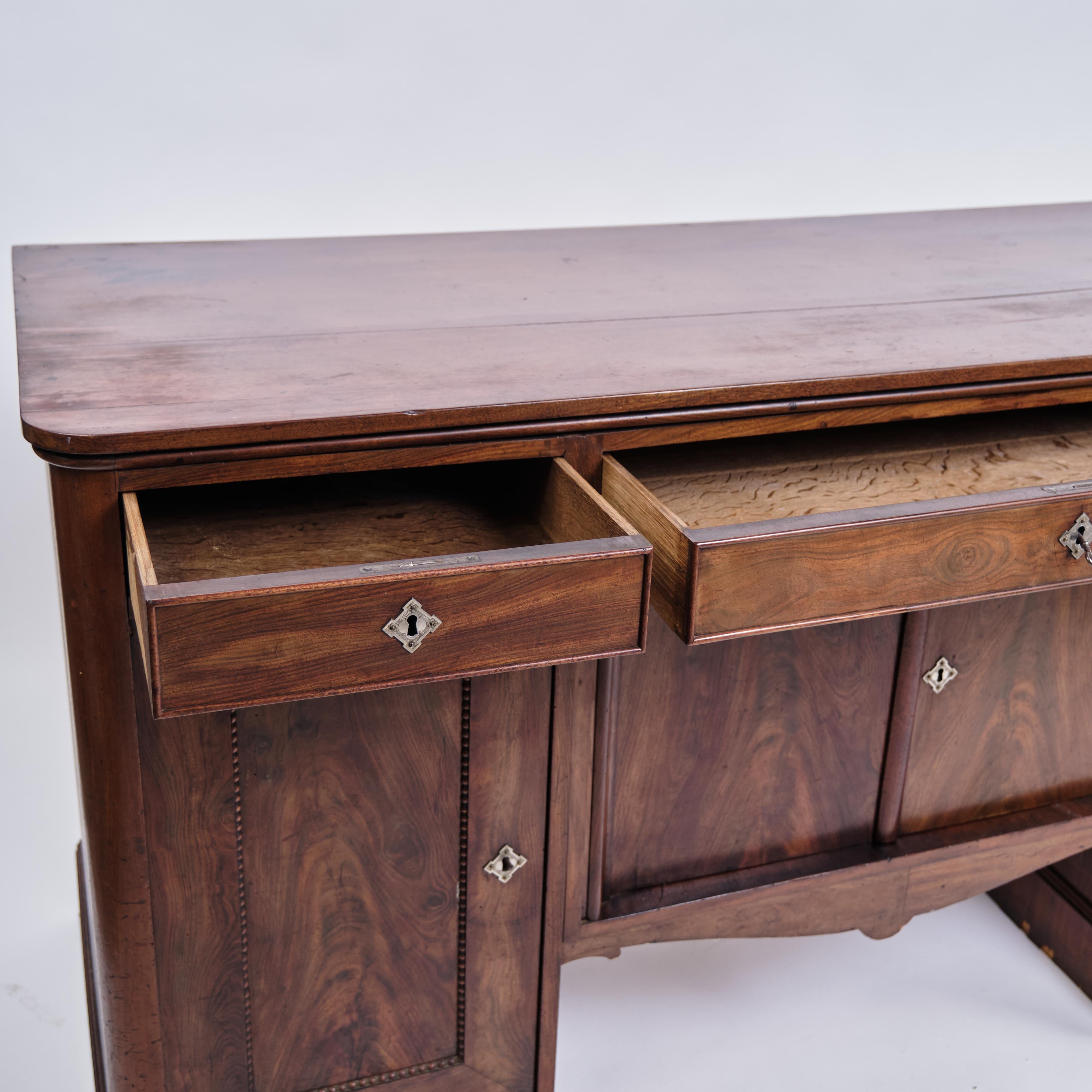 Desk In English Style Made In Hand Polished Mahogany From 1860s For Sale 5