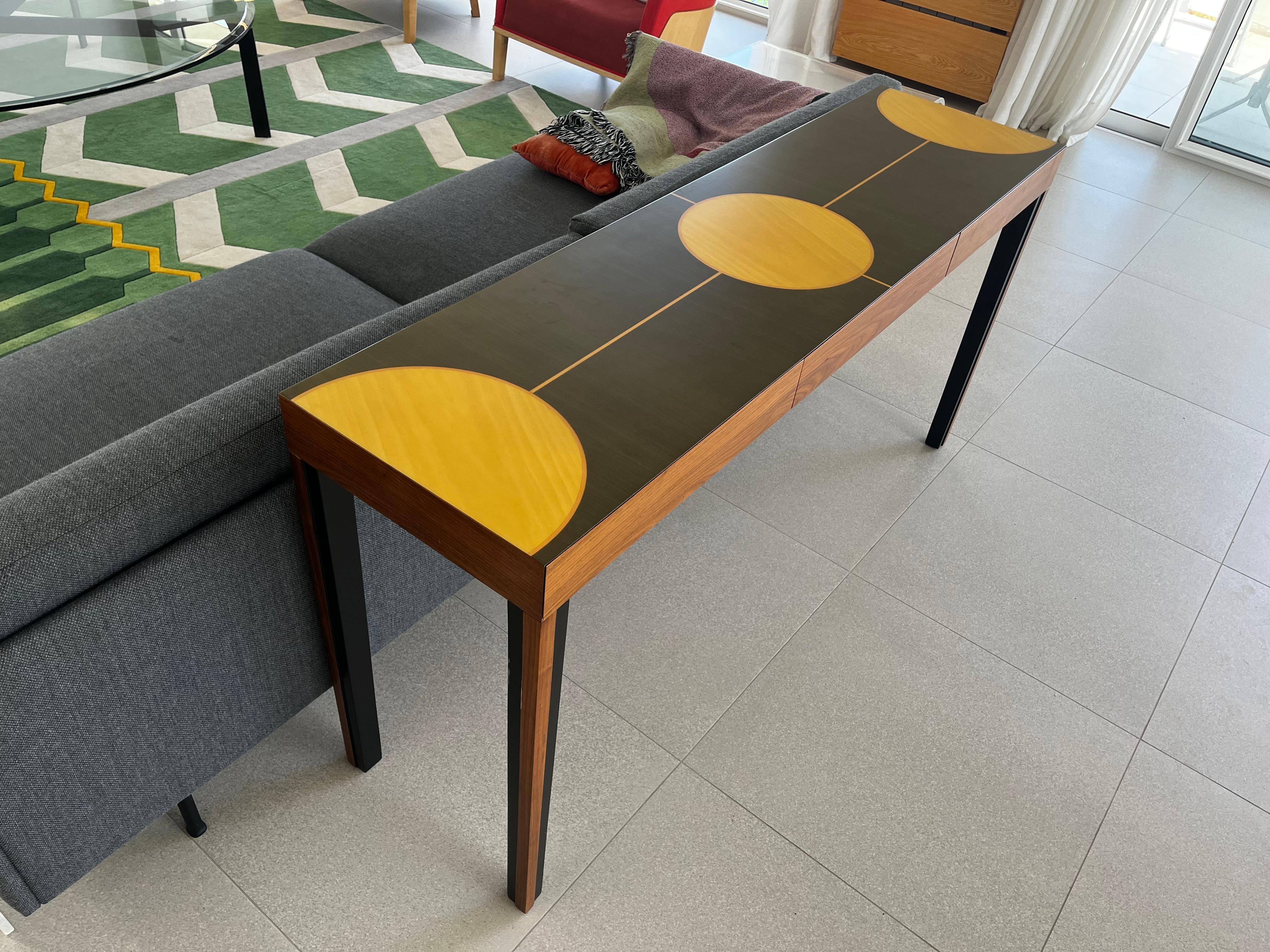 Desk In Green And Yellow Veneered Top And Walnut Legs With Three Drawers For Sale 1