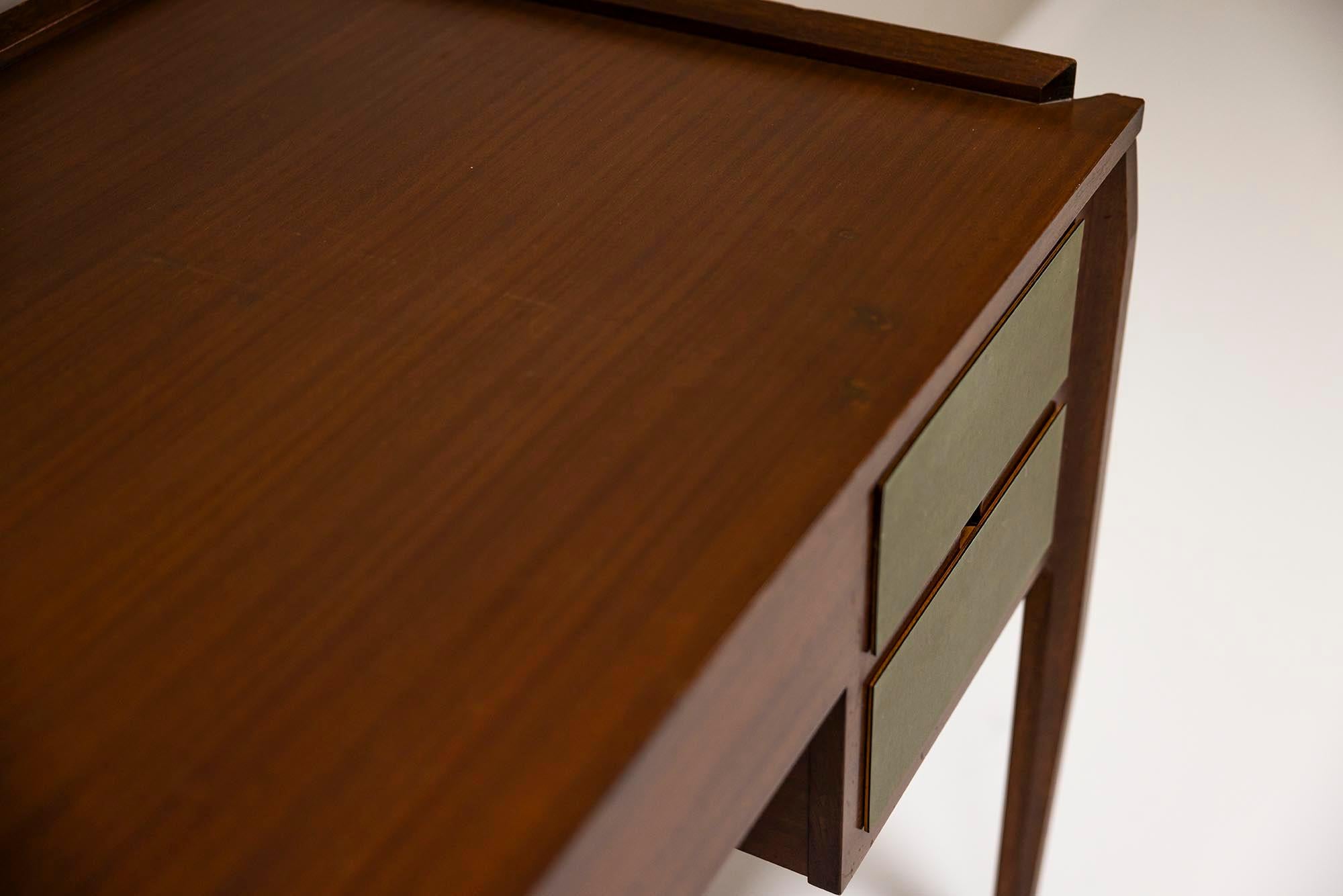 Desk In Mahogany Veneer Attributed To Gio Ponti, Italy 1950's For Sale 4