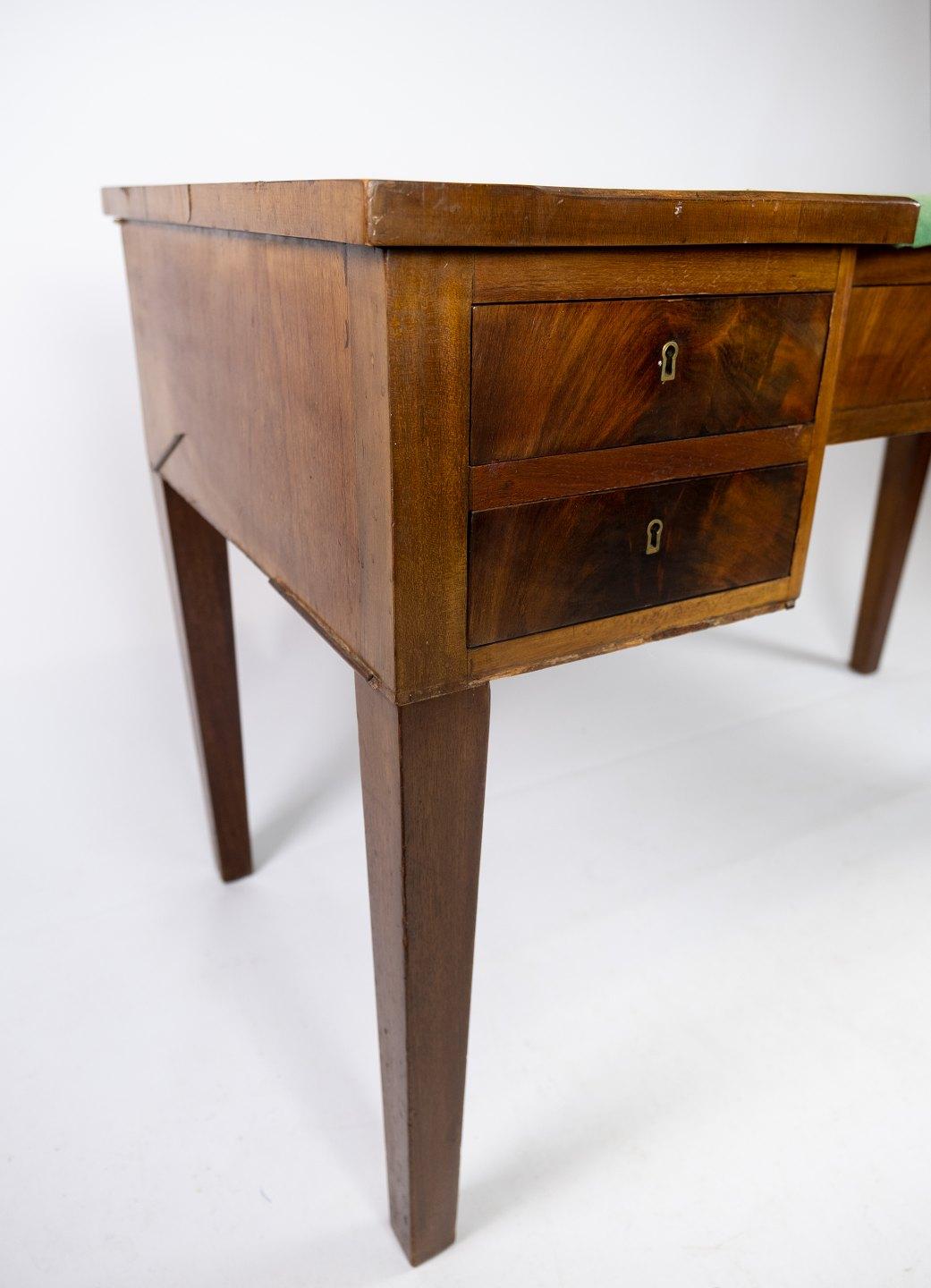 1890s desk
