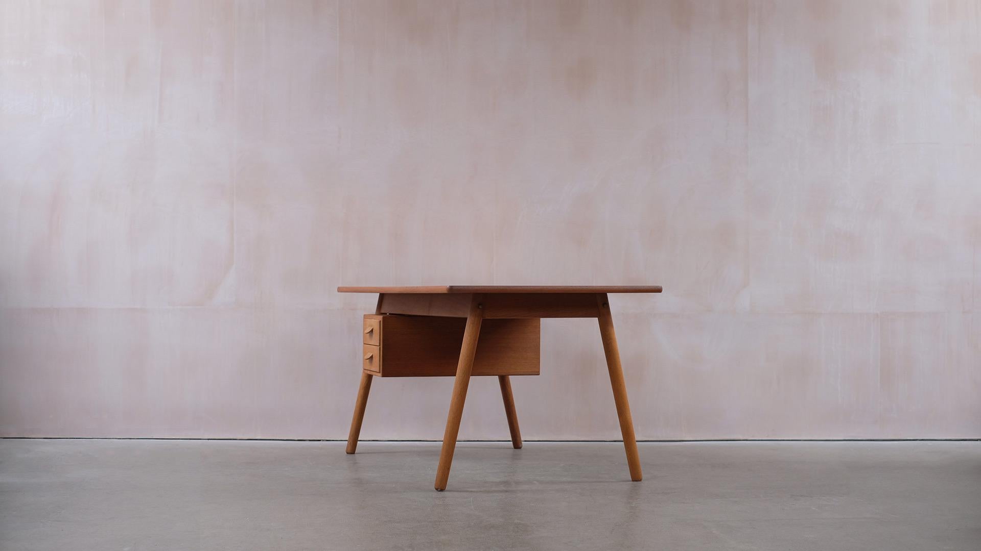 20th Century Desk in Oak and Teak by Poul Volther
