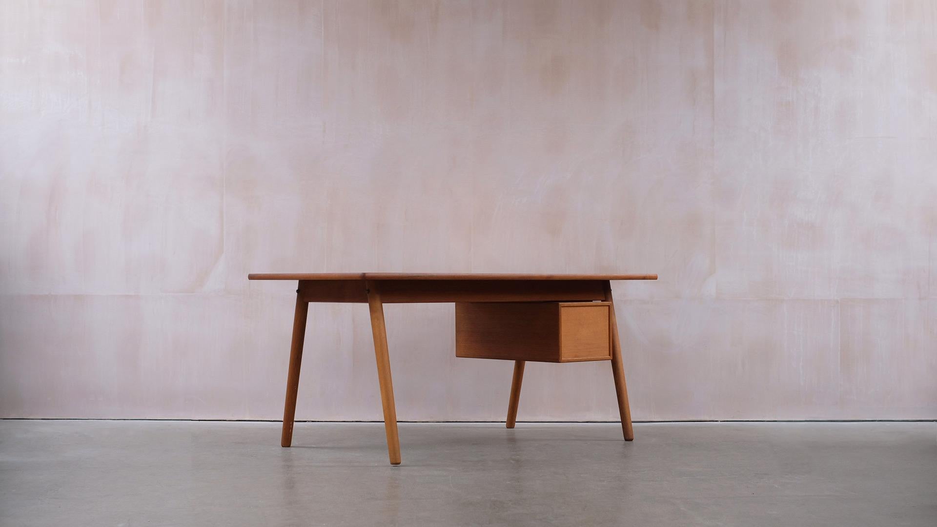 Desk in Oak and Teak by Poul Volther 1