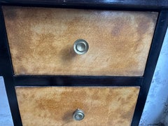 Schreibtisch aus Pergament "Leder" und Holz aus den 50er Jahren, hergestellt in Frankreich