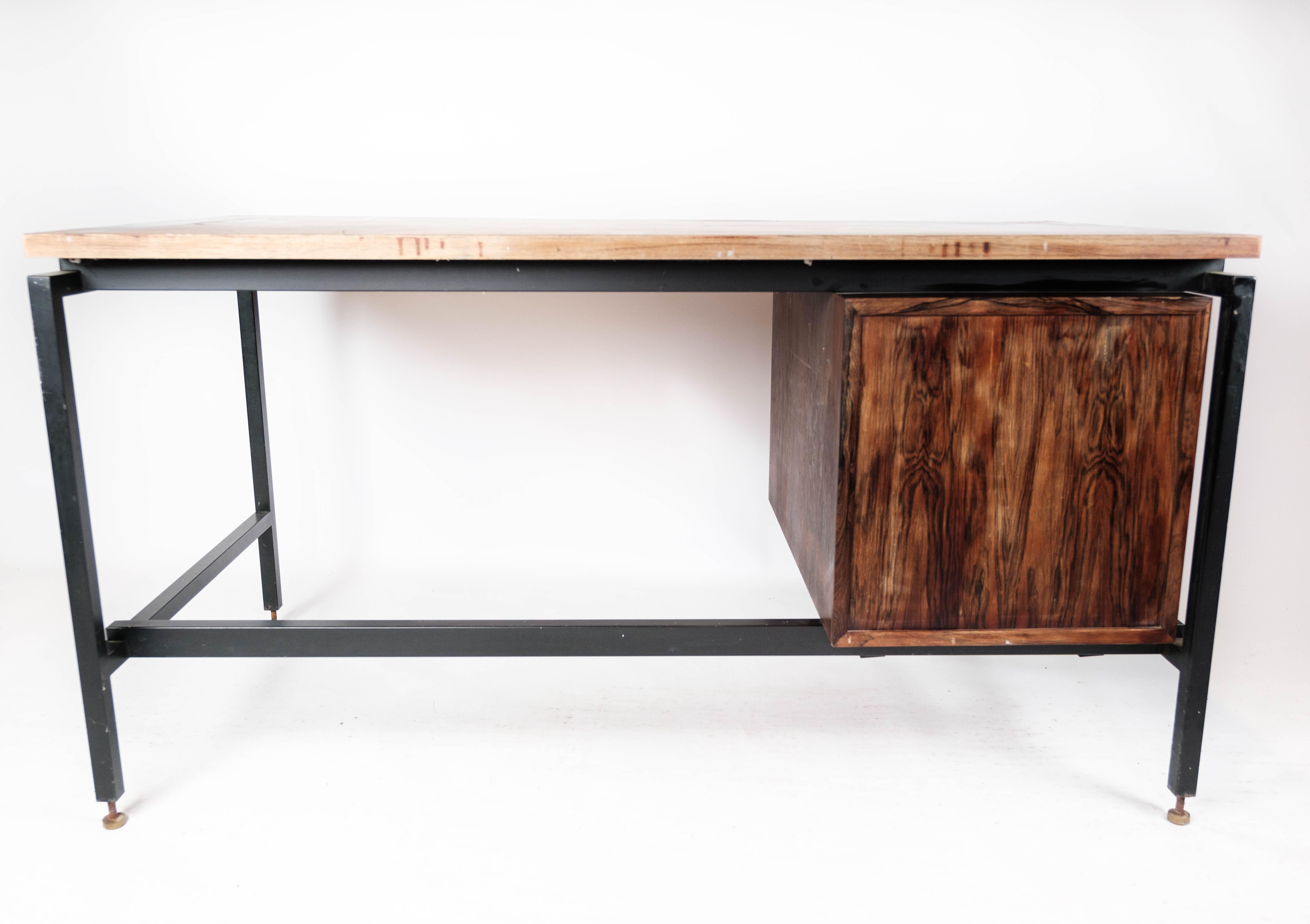 Desk in Rosewood and Legs in Metal, of Danish Design, 1960s For Sale 9