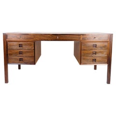 Vintage Desk in rosewood of high quality Danish design from around the 1960s