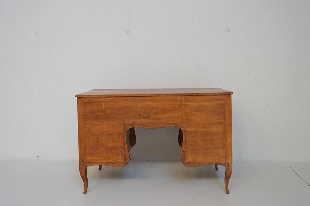 Louis XV Desk in Solid Walnut from the Late 1700s Early, 1800s