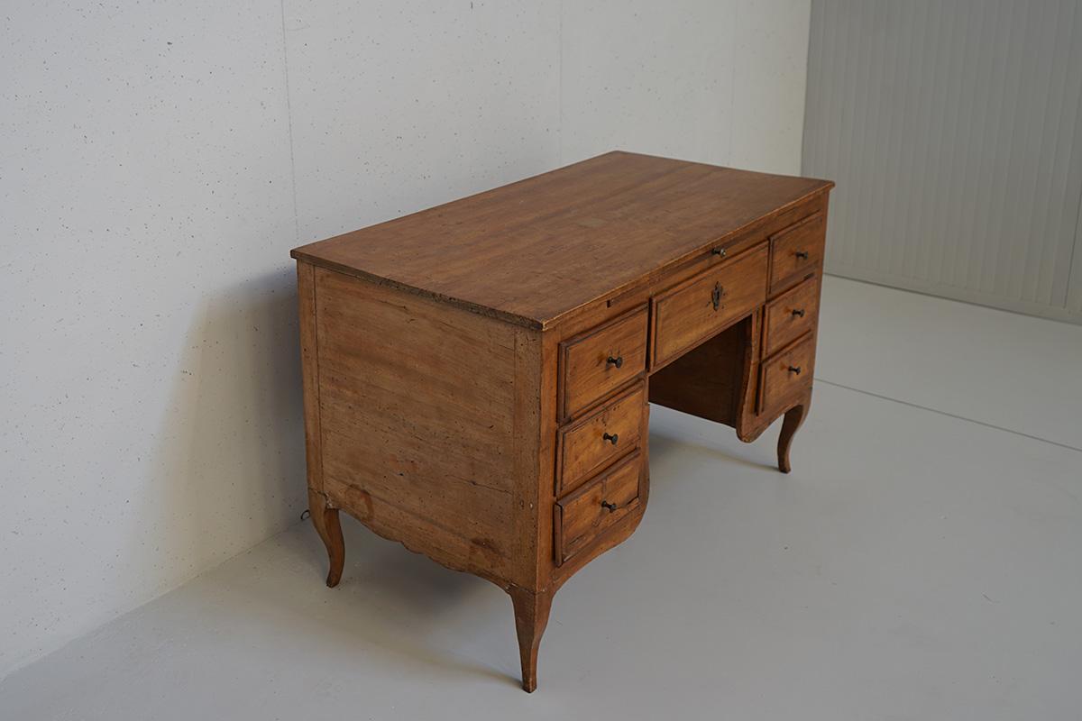 European Desk in Solid Walnut from the Late 1700s Early, 1800s
