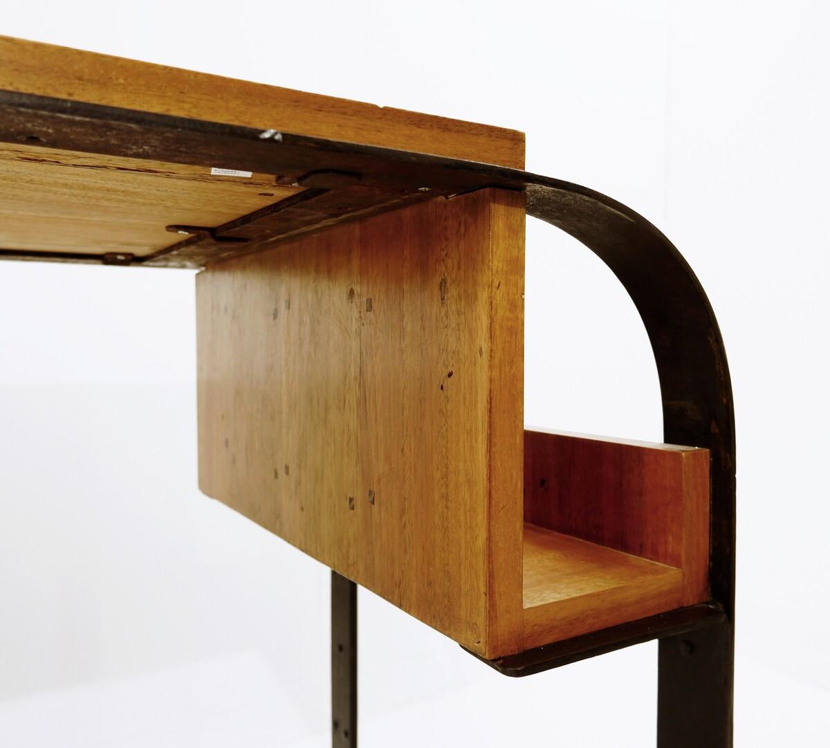 Desk in Solid Wood and Wrought Iron in the Style of Eugène Printz In Good Condition In Brussels , BE