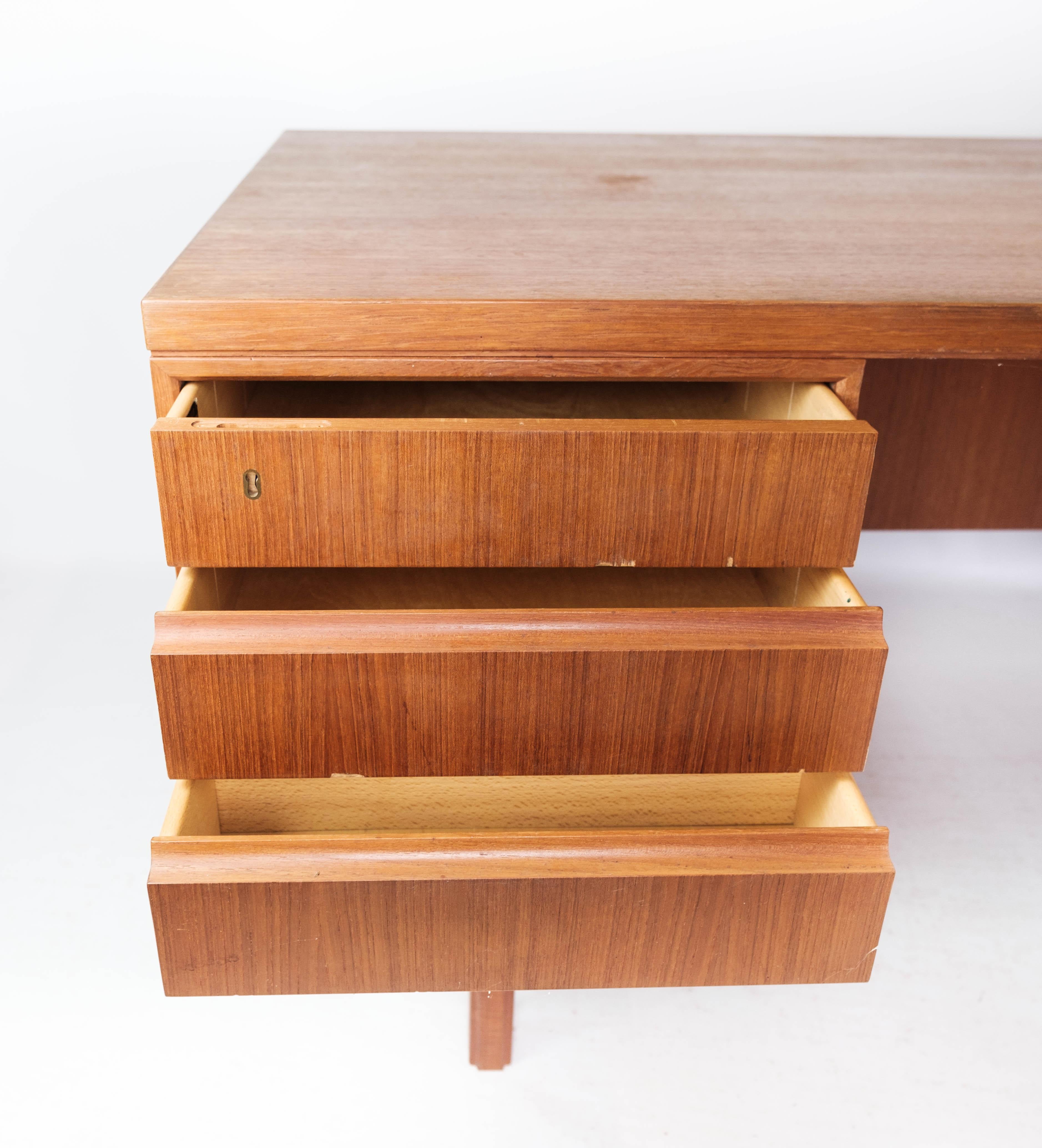 Desk Made In Teak Designed By Omann Junior From 1960s For Sale 4