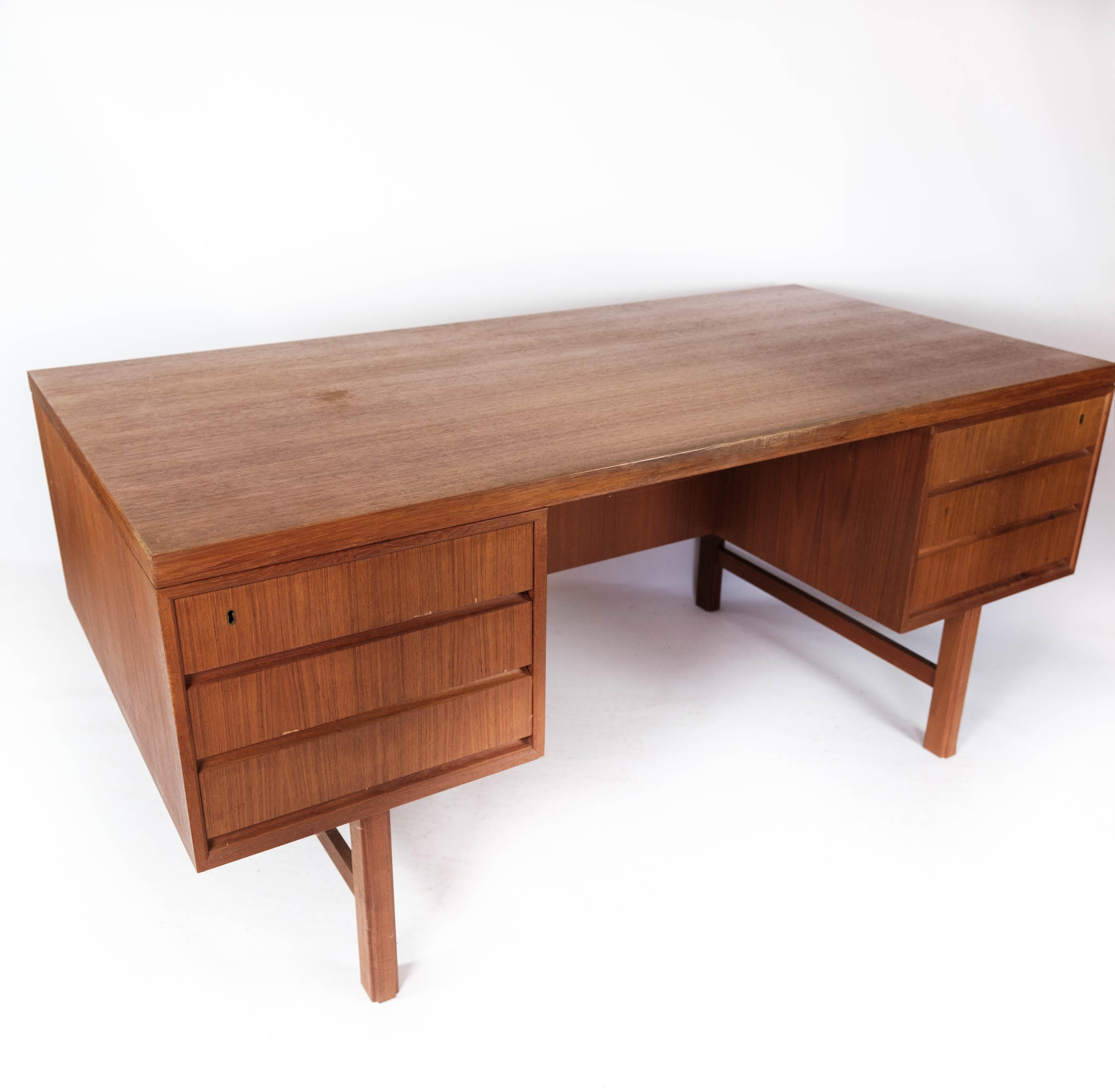 Desk Made In Teak Designed By Omann Junior From 1960s For Sale 6