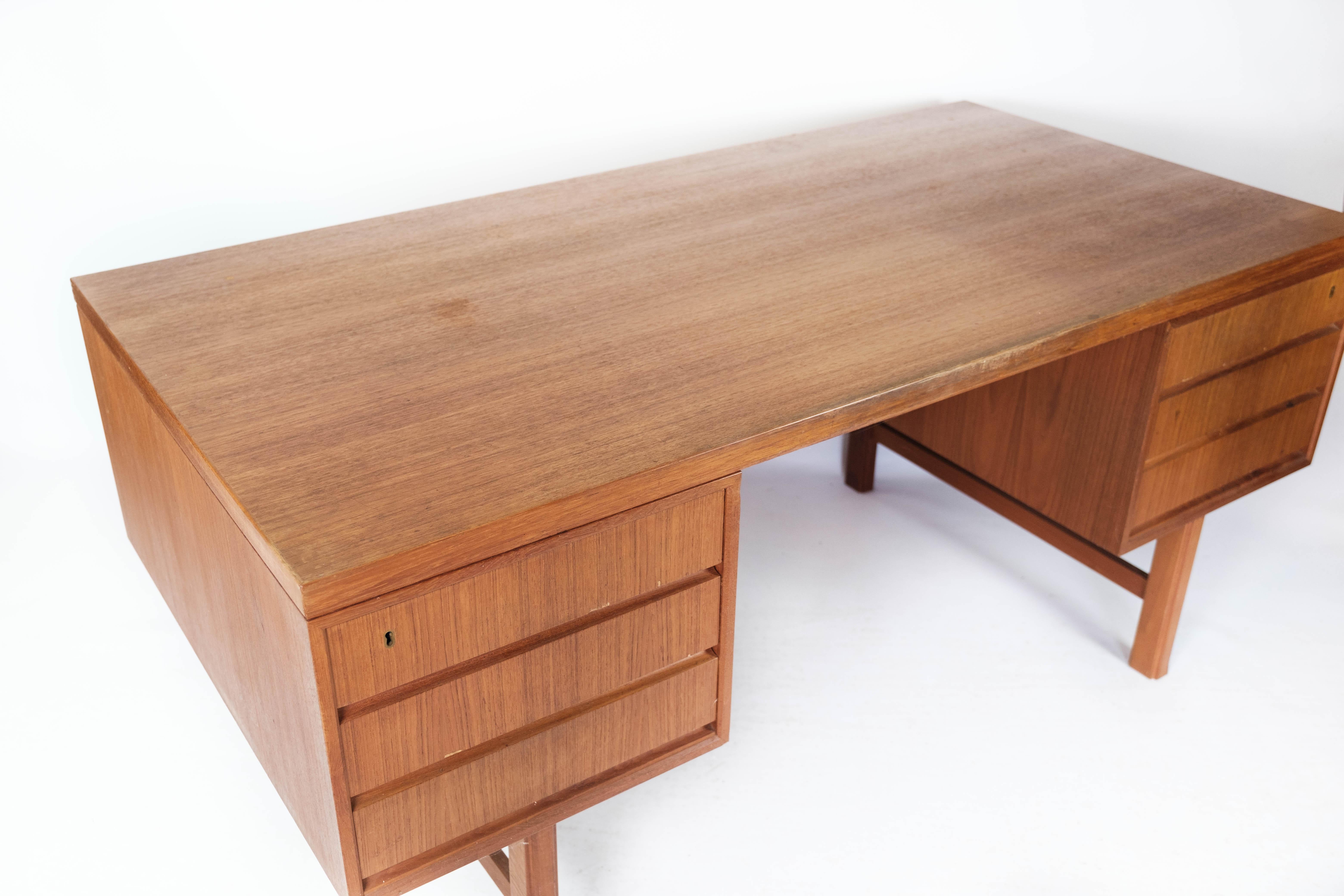 Desk Made In Teak Designed By Omann Junior From 1960s For Sale 7