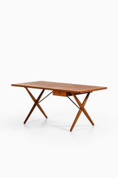 Scrivania in teak, oak e ottone di Hans Wegner, anni '50