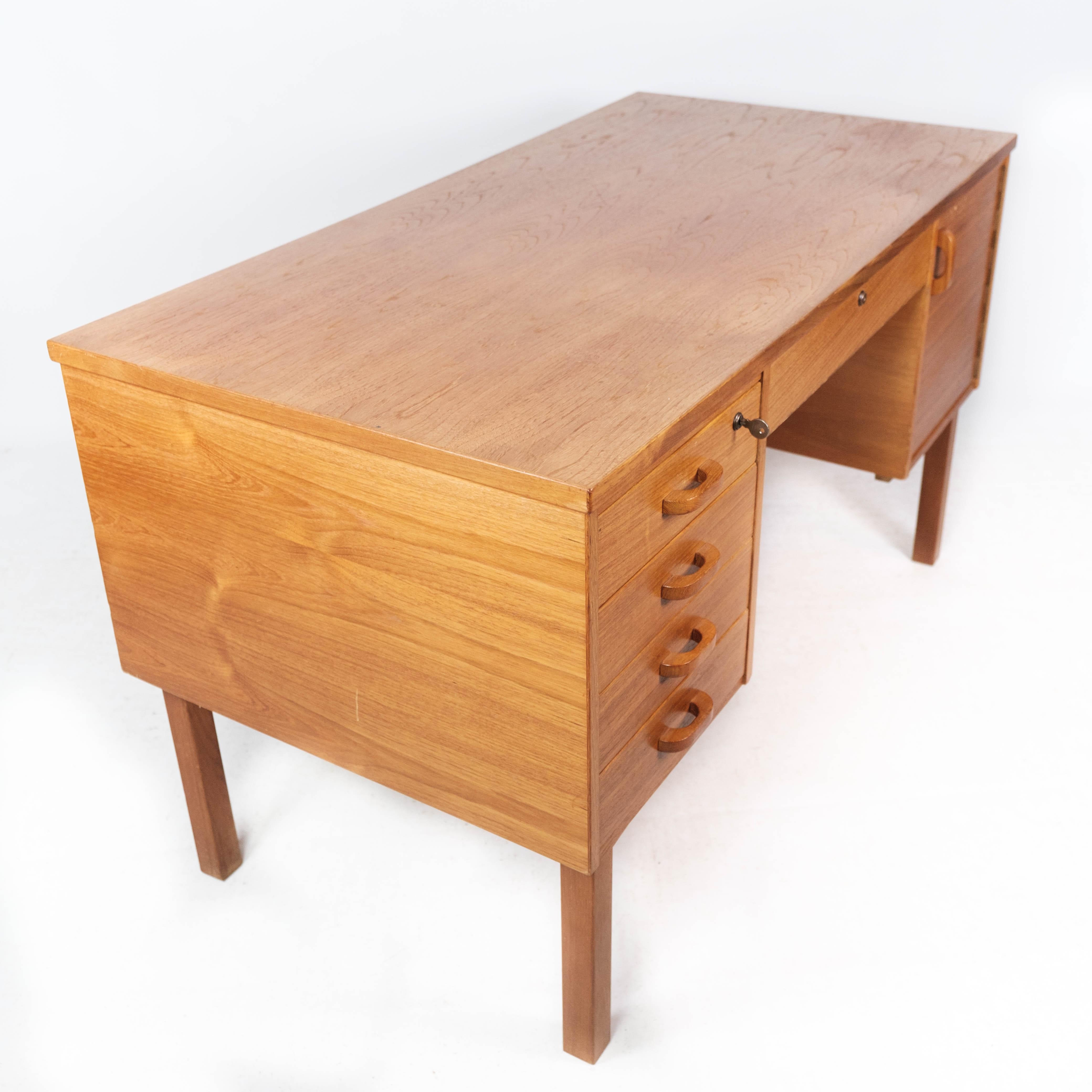 Desk Made In Teak From 1960s For Sale 6