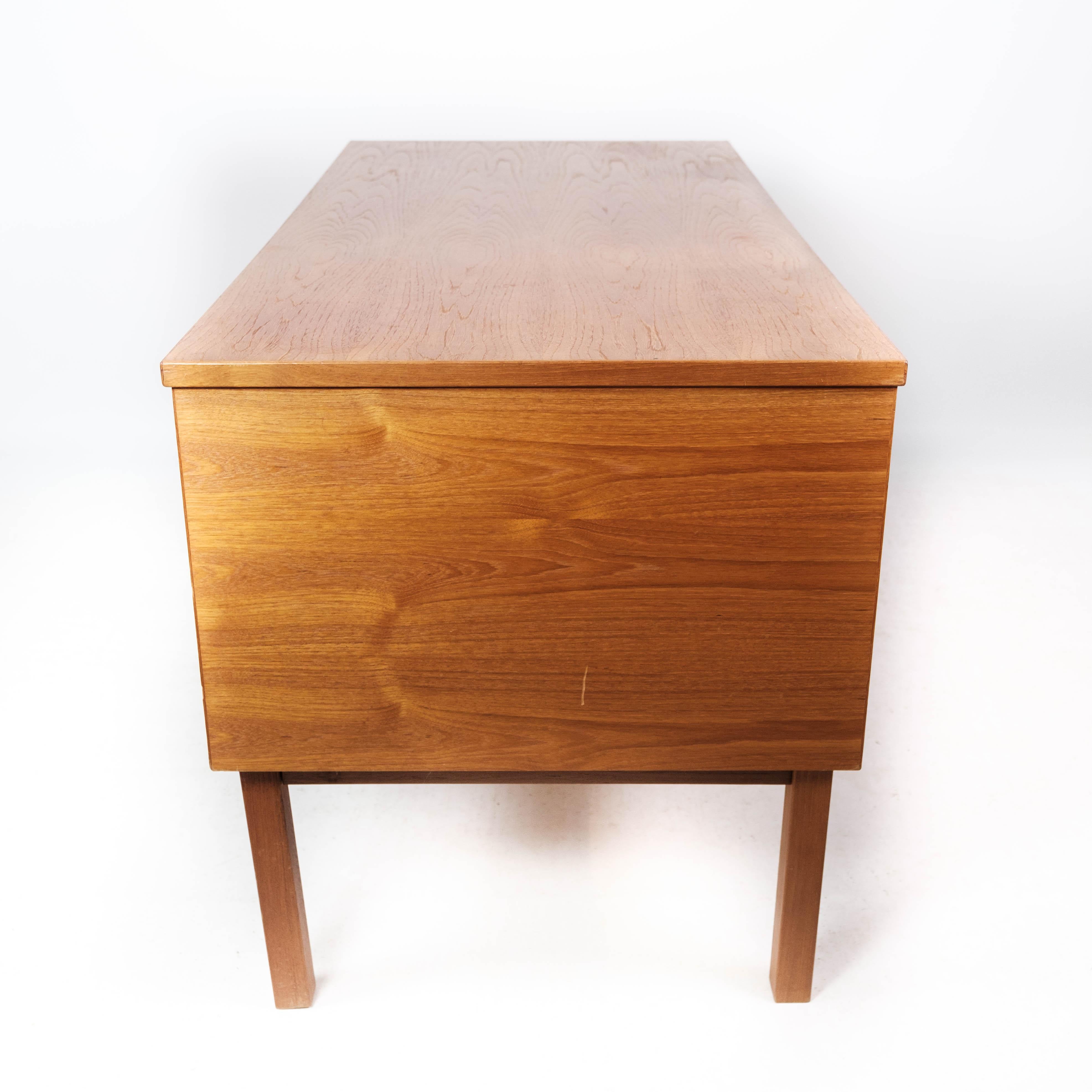 Desk Made In Teak From 1960s For Sale 7