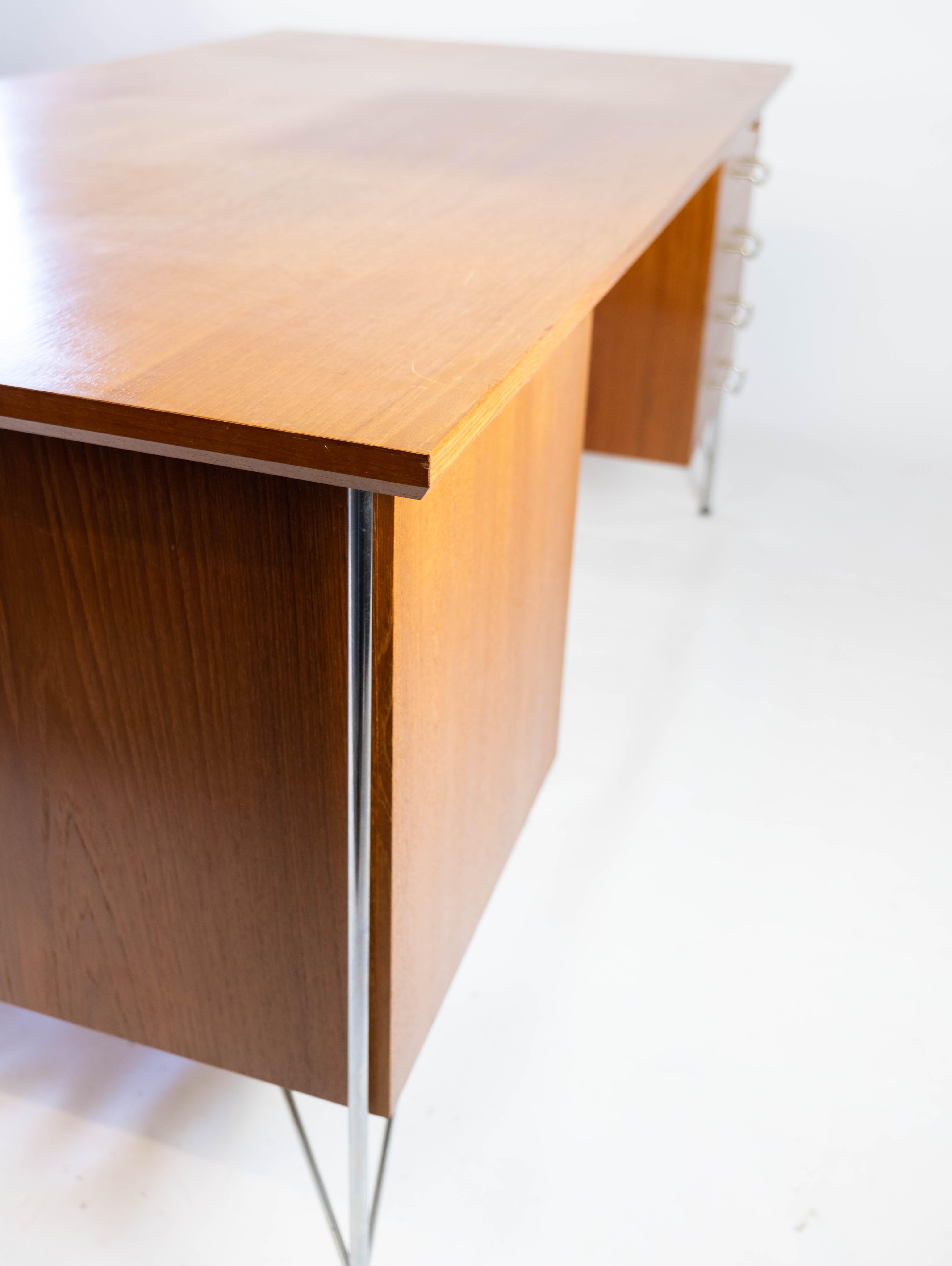 Desk in Teak of Danish Design from the 1970s For Sale 4