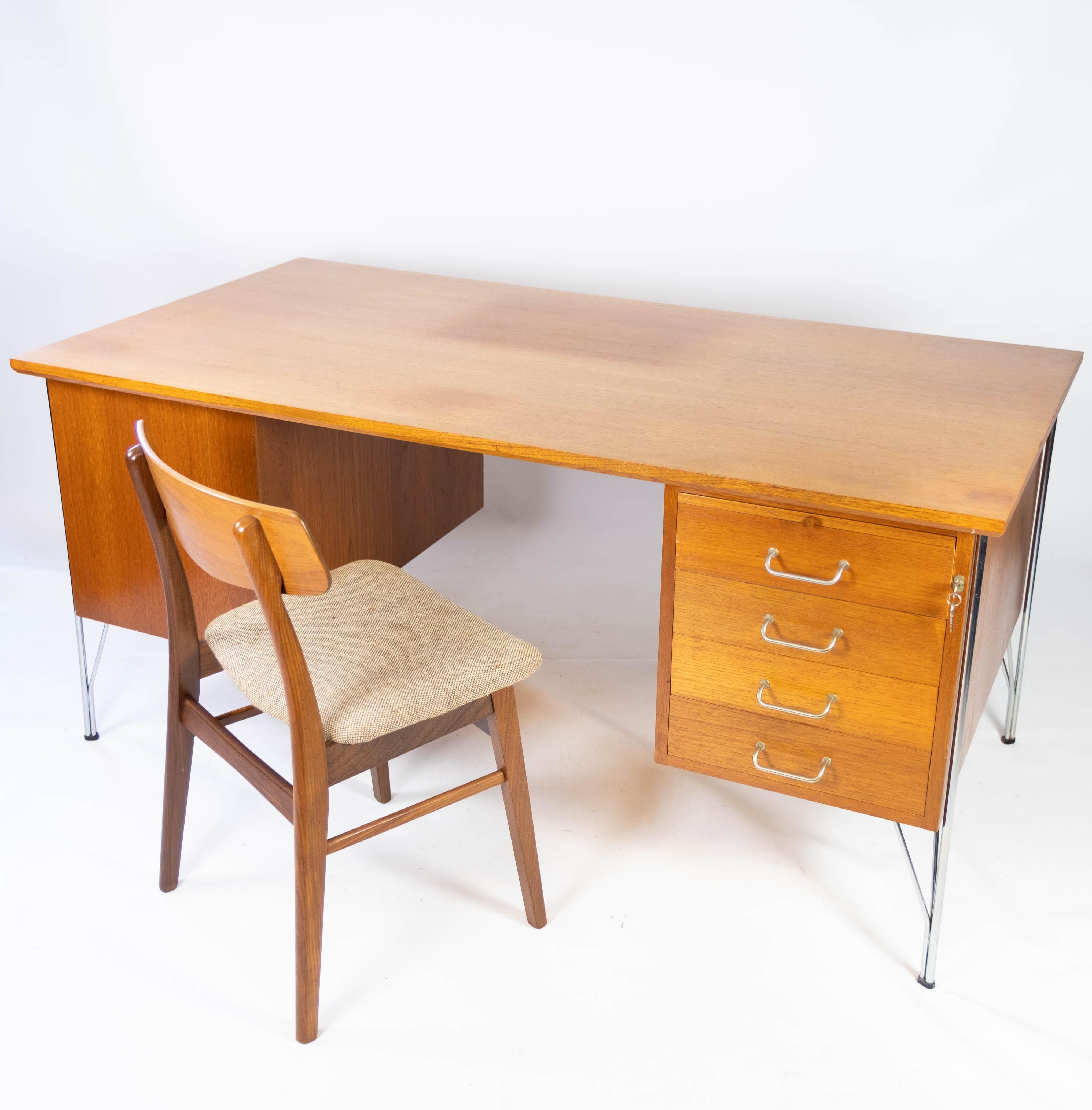 Desk in Teak of Danish Design from the 1970s For Sale 5