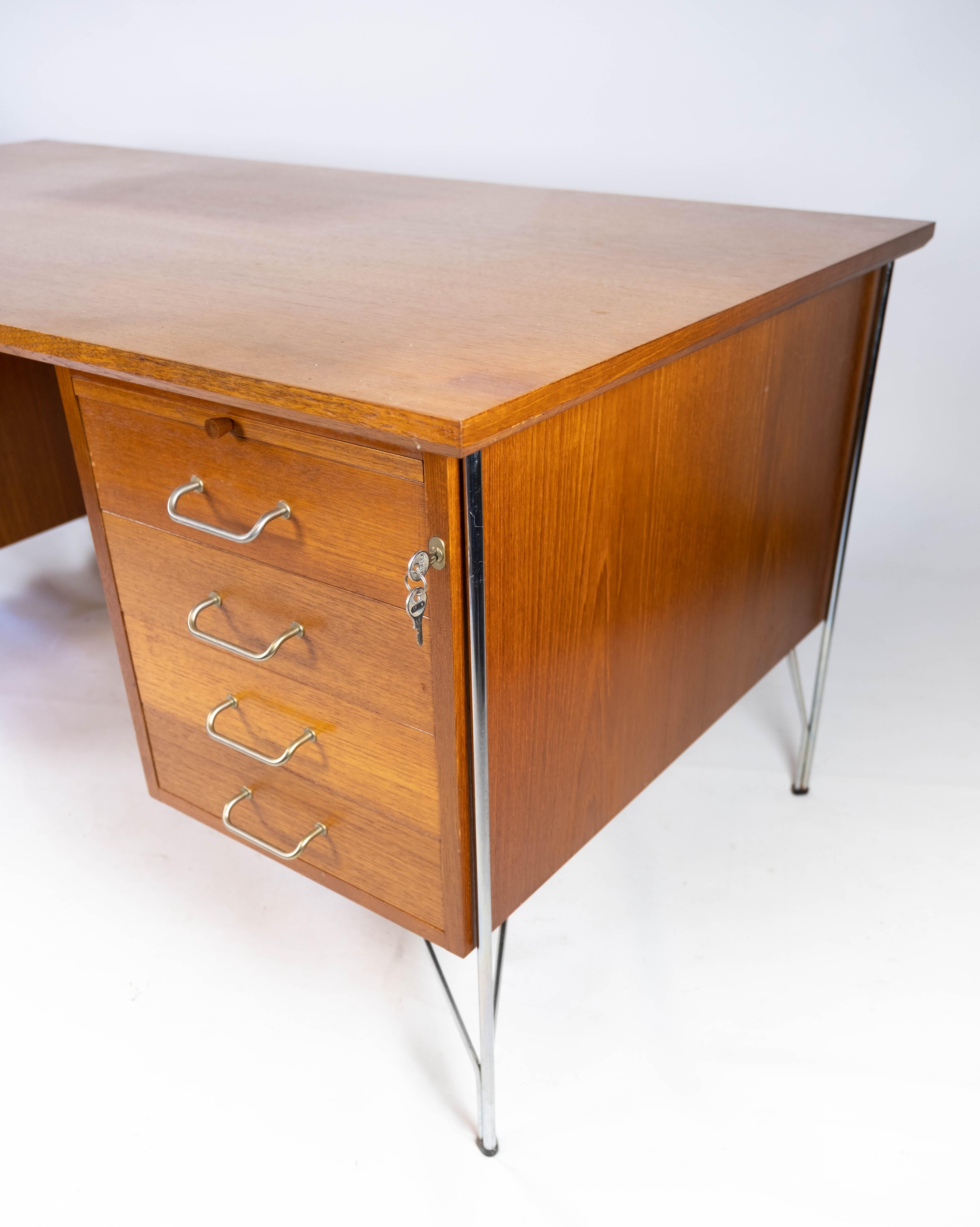 Desk in Teak of Danish Design from the 1970s For Sale 2