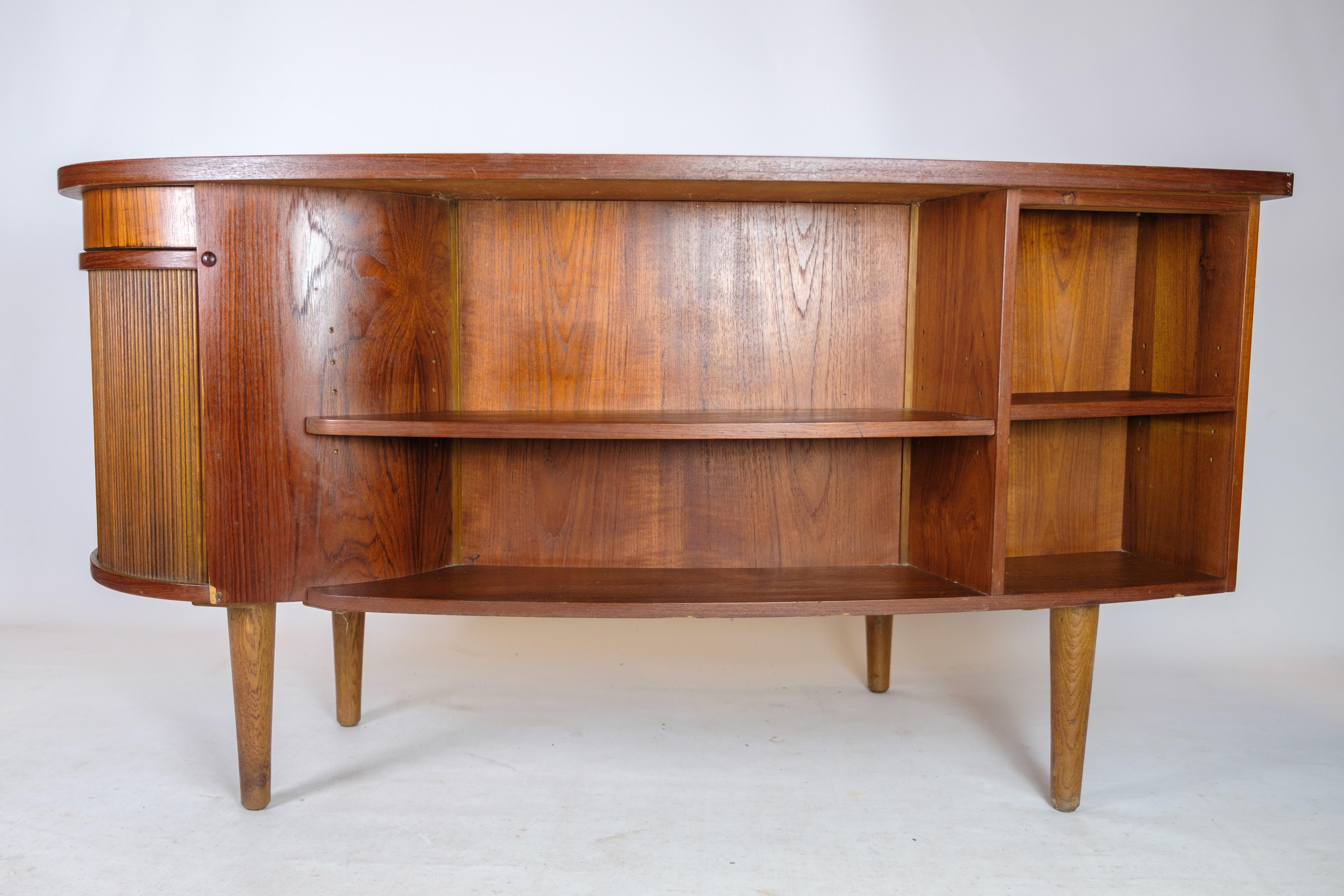 Bureau en bois de teck modèle 54 de Kai Kristiansen et meubles Feldballes de 1954 en vente 4