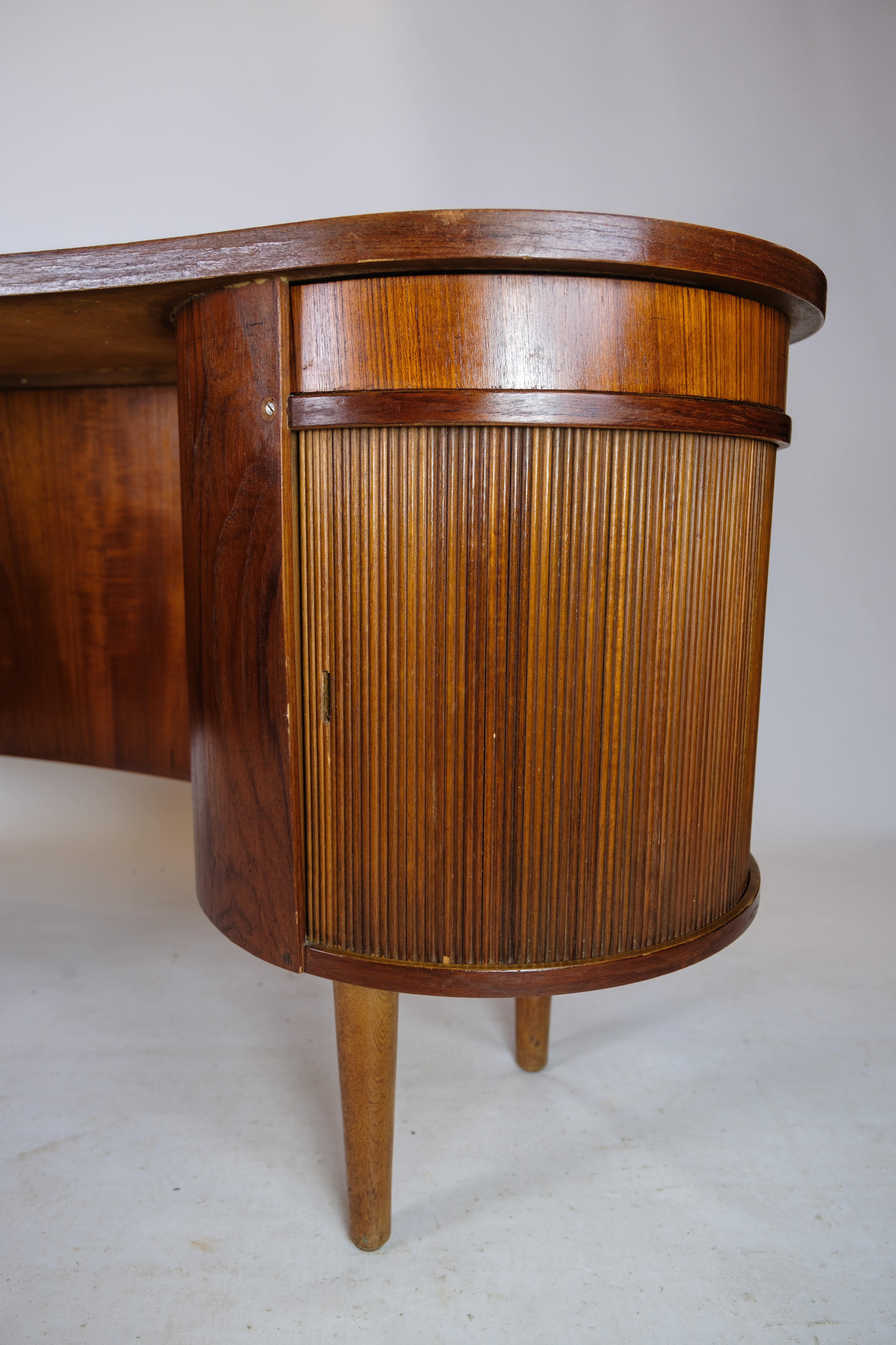 Scandinavian Modern Desk in Teak wood model 54 by Kai Kristiansen and Feldballes furniture from 1954 For Sale