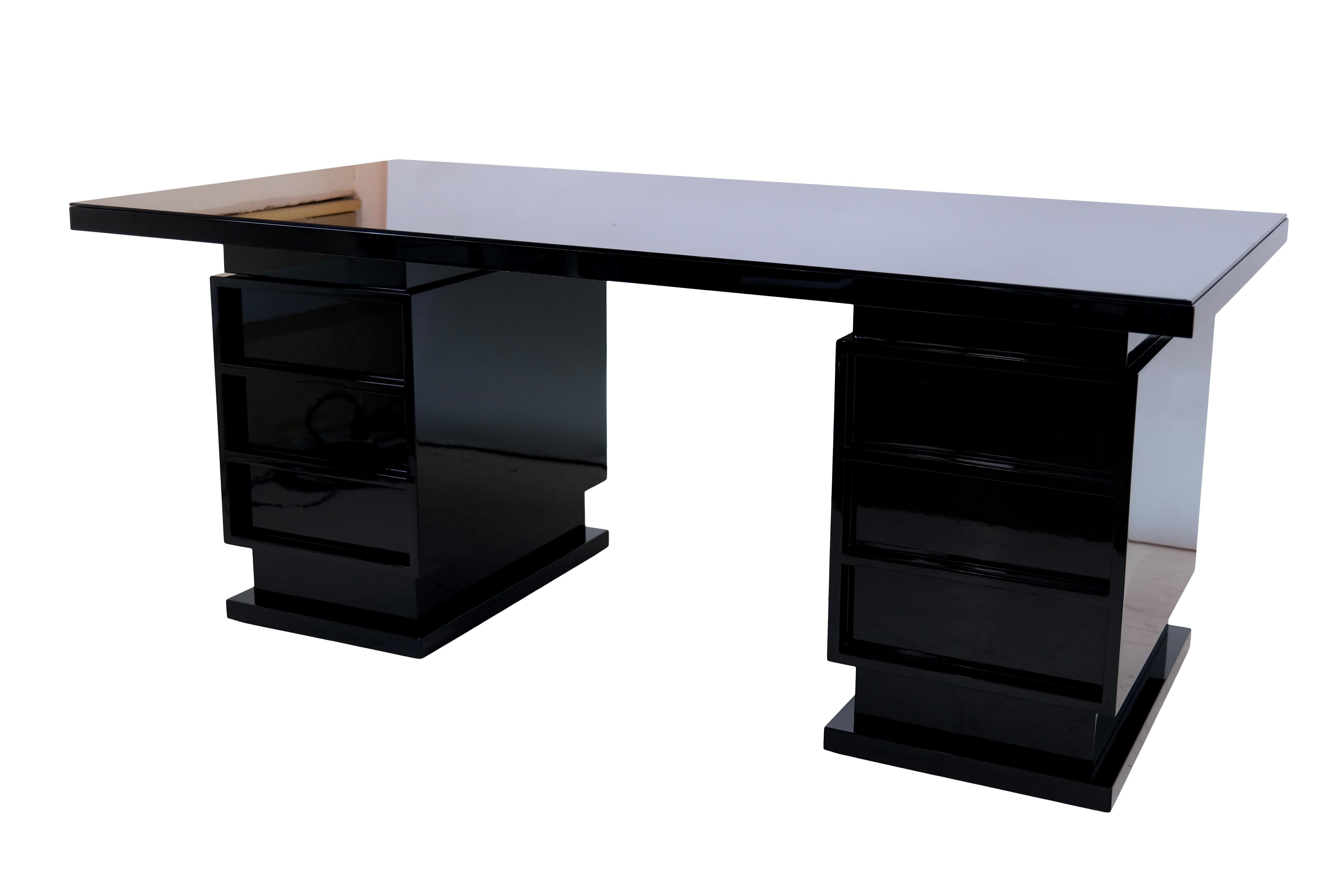 Desk in the Style of Art Deco in Black Piano Lacquer For Sale 1