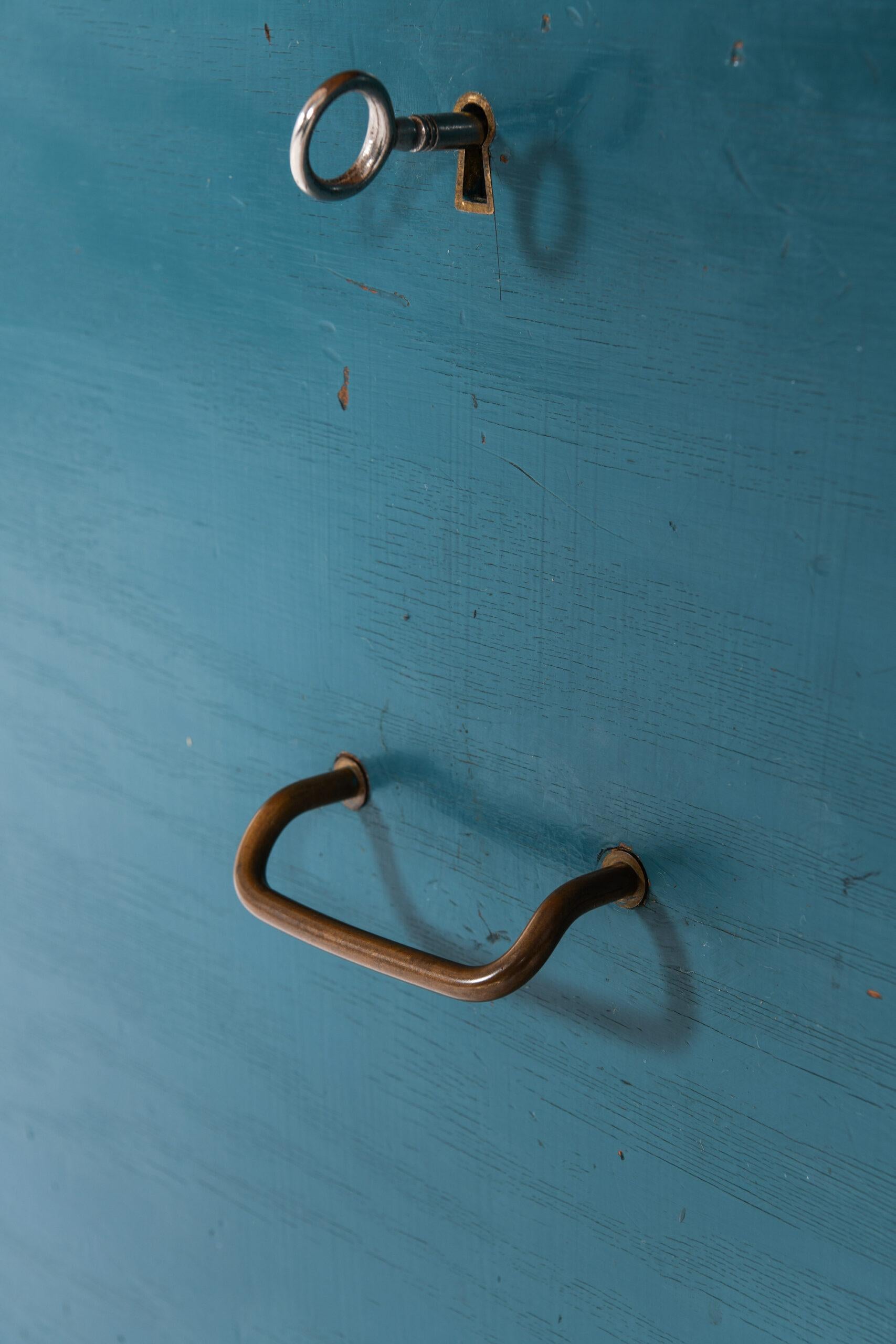 Mid-20th Century Desk in the style of Finn Juhl & Arne Vodder Produced in Denmark For Sale