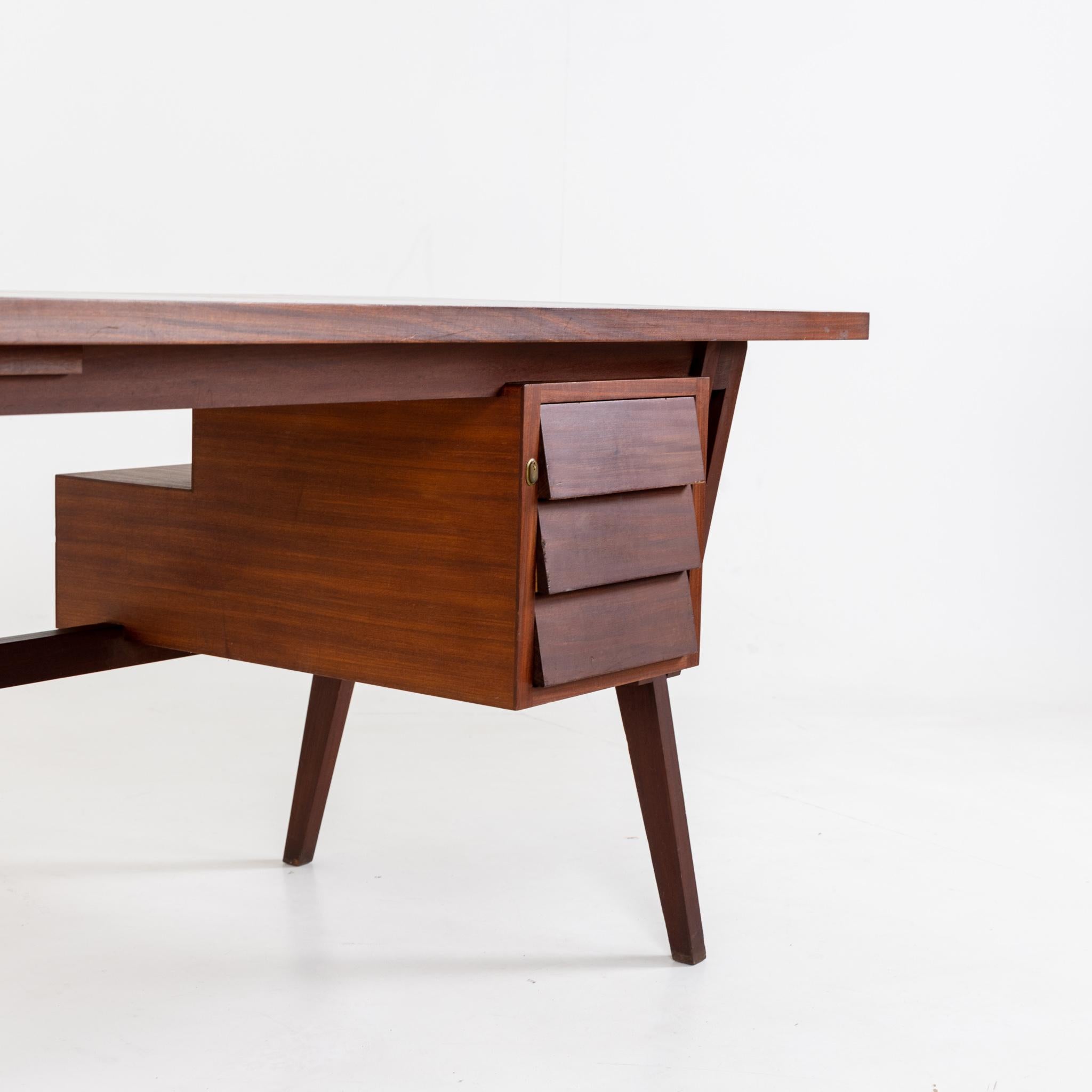 Desk in the style of Ico Parisi, Italy 1950s In Good Condition In Greding, DE