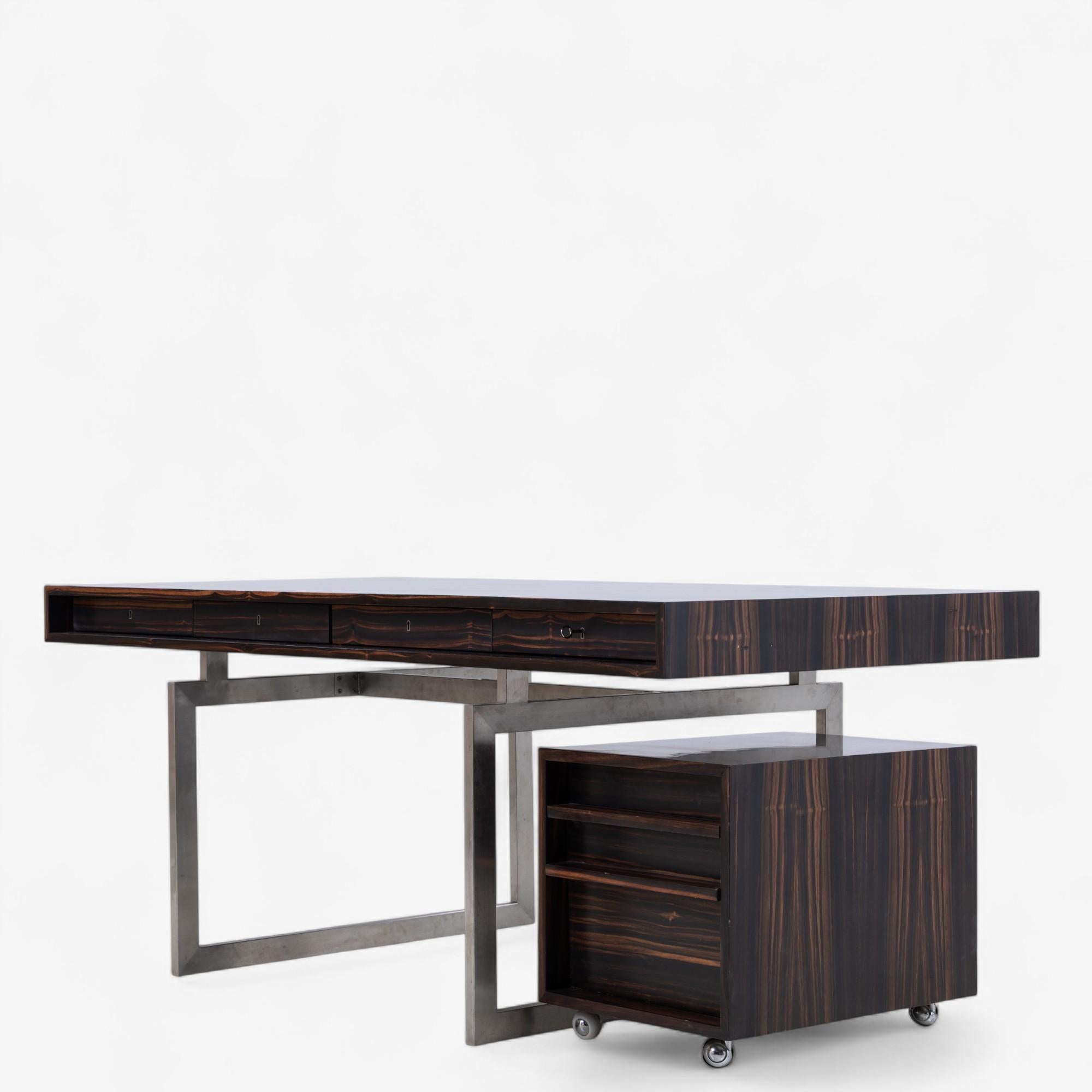 Mid-Century Modern Desk in walnut designed by Bodil Kjaer For Sale