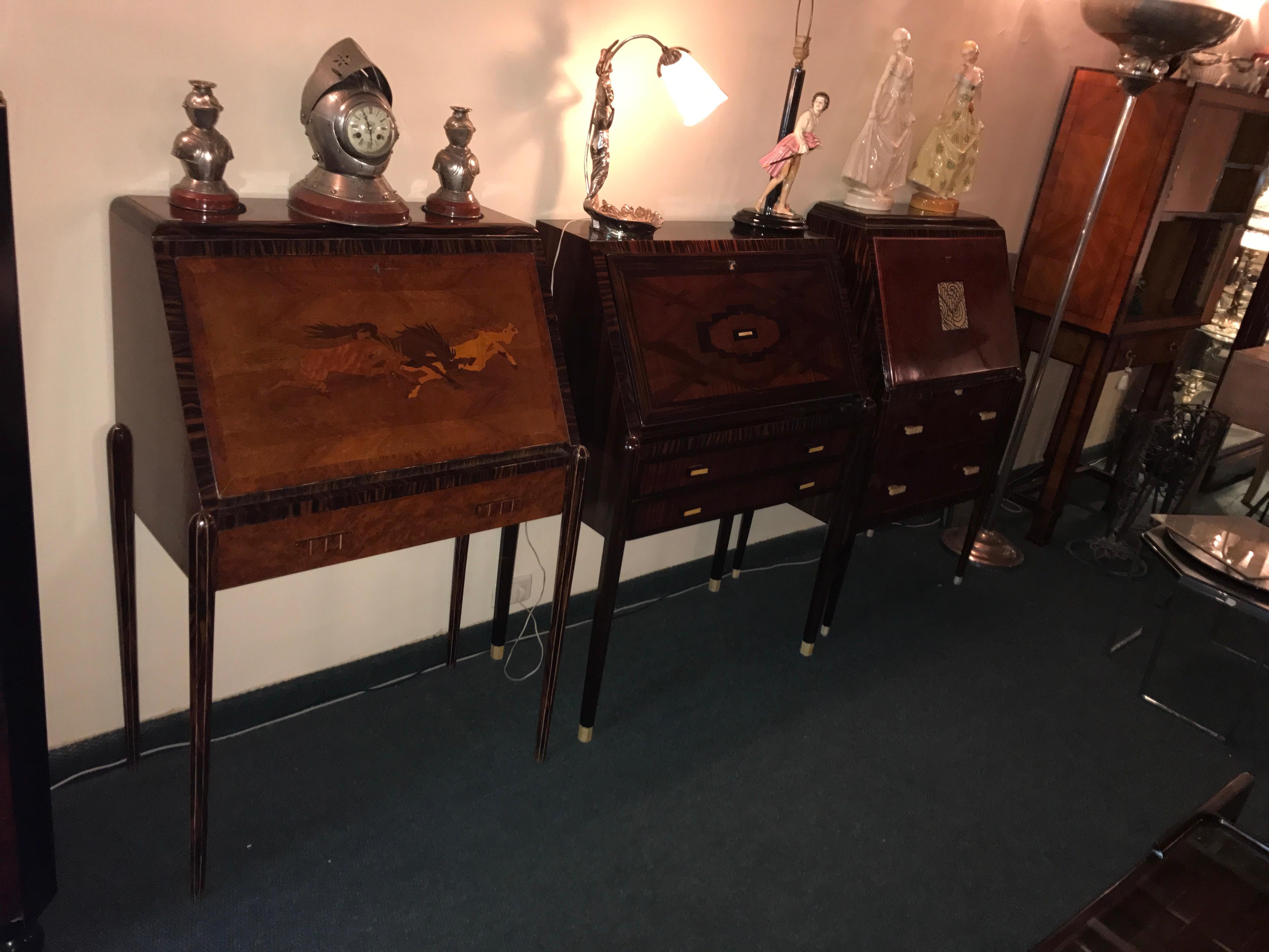 Desk in Wood, 1920, Made in France In Good Condition For Sale In Ciudad Autónoma Buenos Aires, C