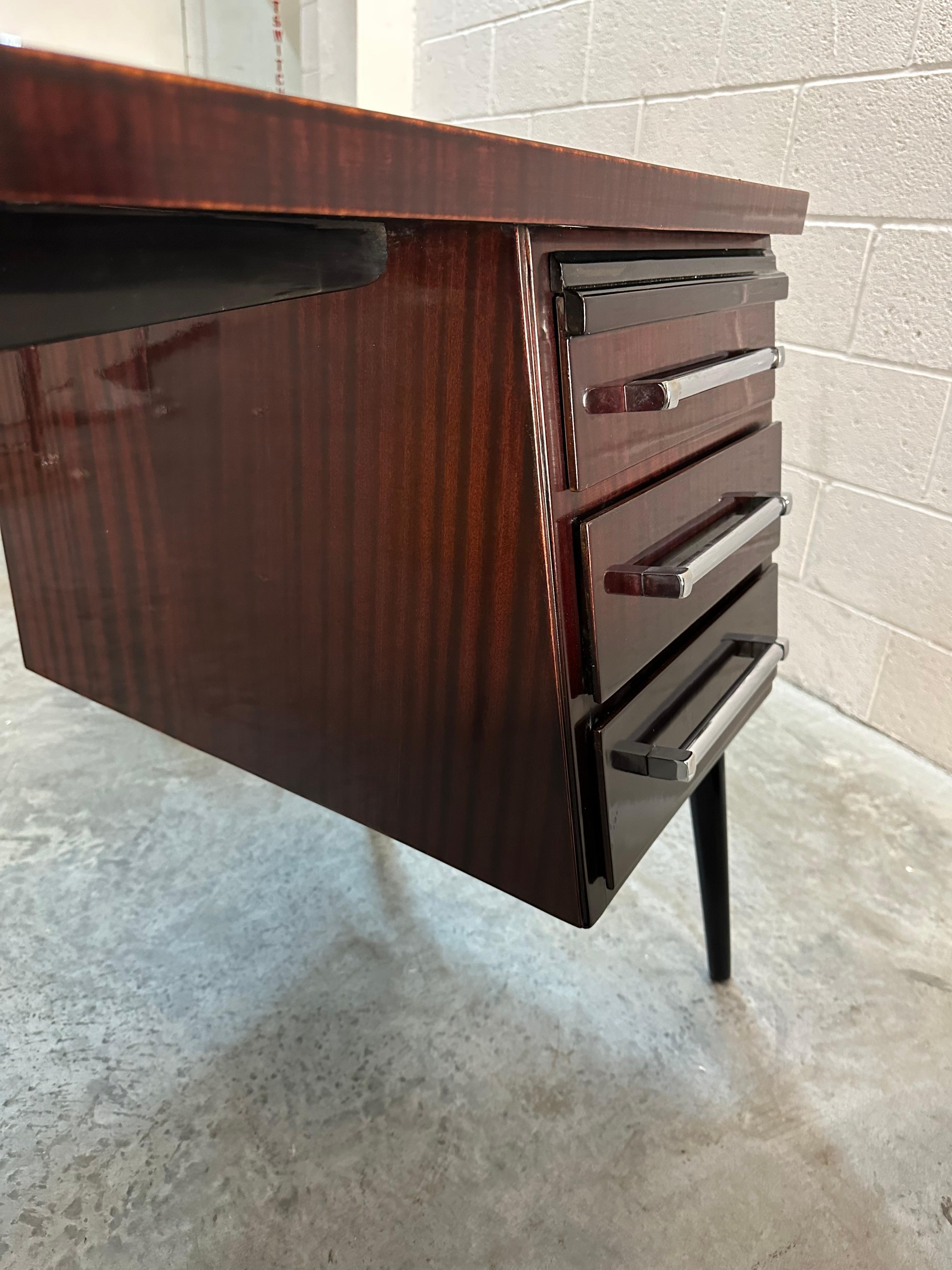 Desk in Wood and chrome, France, 1940 For Sale 3