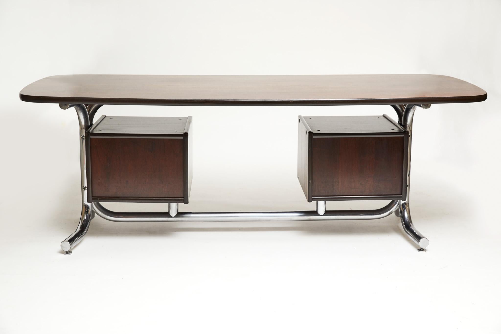 1970's Midcentury Modern Desk in Tubular Chrome & Wood Leaf by Geraldo Barros In Good Condition For Sale In New York, NY
