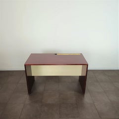 Escritorio de Madera Italia Años 70 Moderno de mediados de siglo