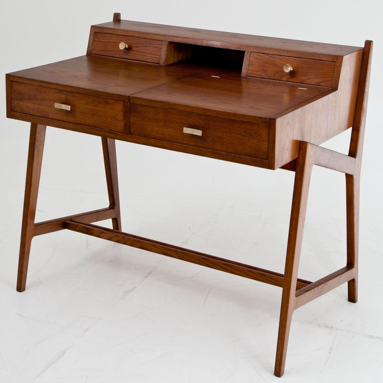 Desk, Italy, Mid-20th Century In Excellent Condition In Greding, DE