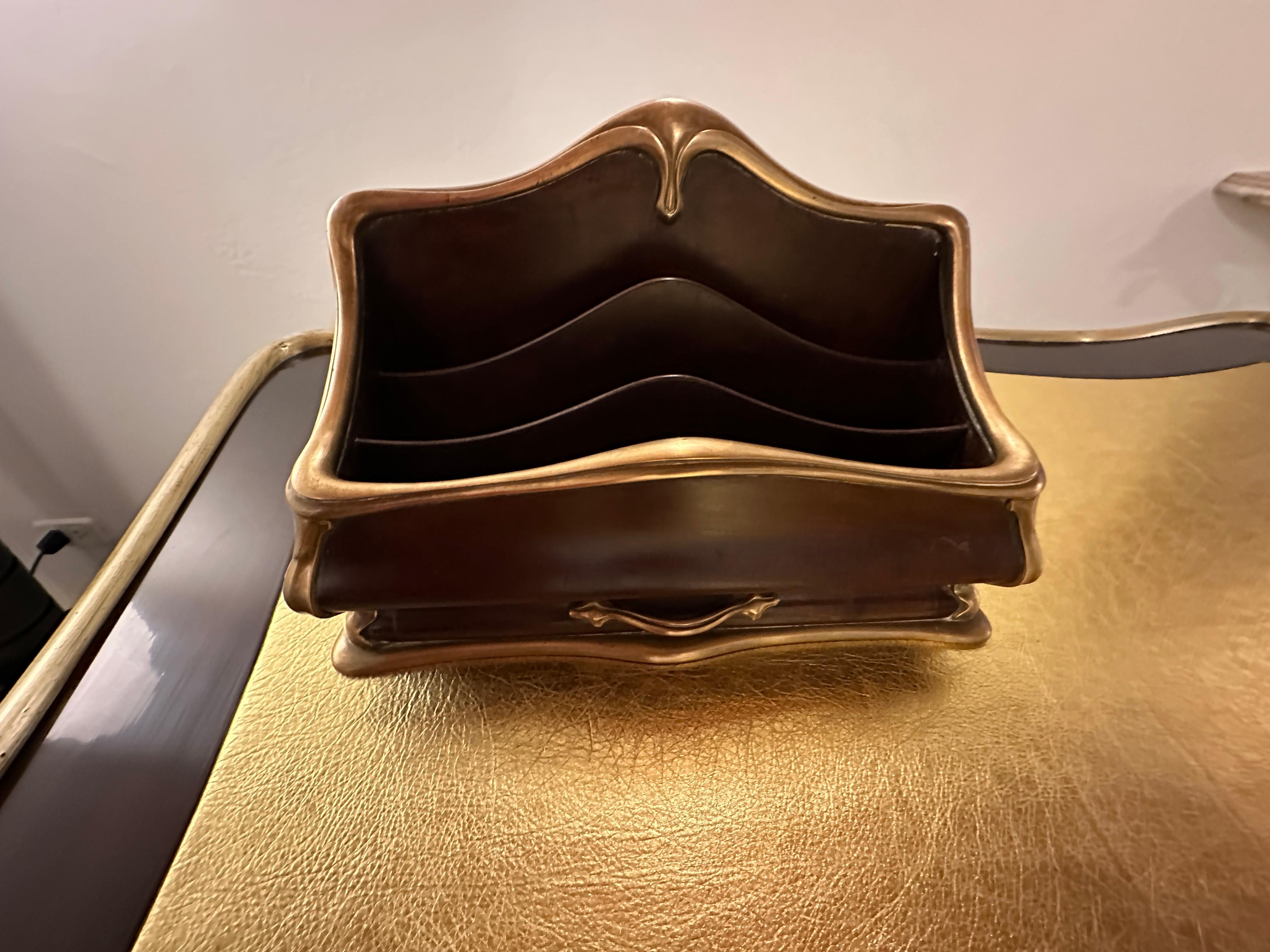 Schreibtisch Jugendstil, Liberty , Schild: G. Keller Orfevre, 22 rue Joubert (20. Jahrhundert) im Angebot