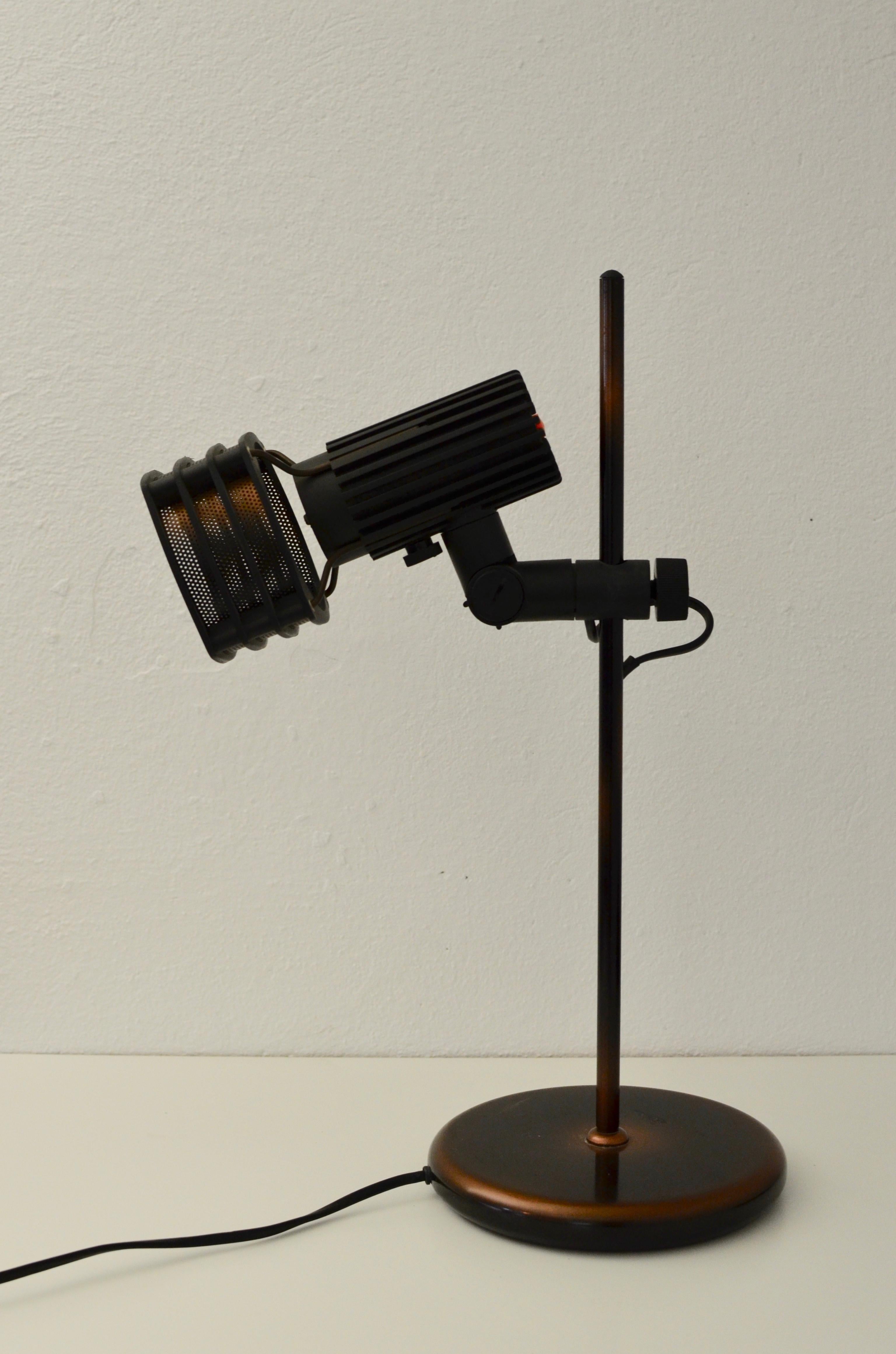 Vintage table lamp

Style: industrial

Production: 1980s

State: mint condition.