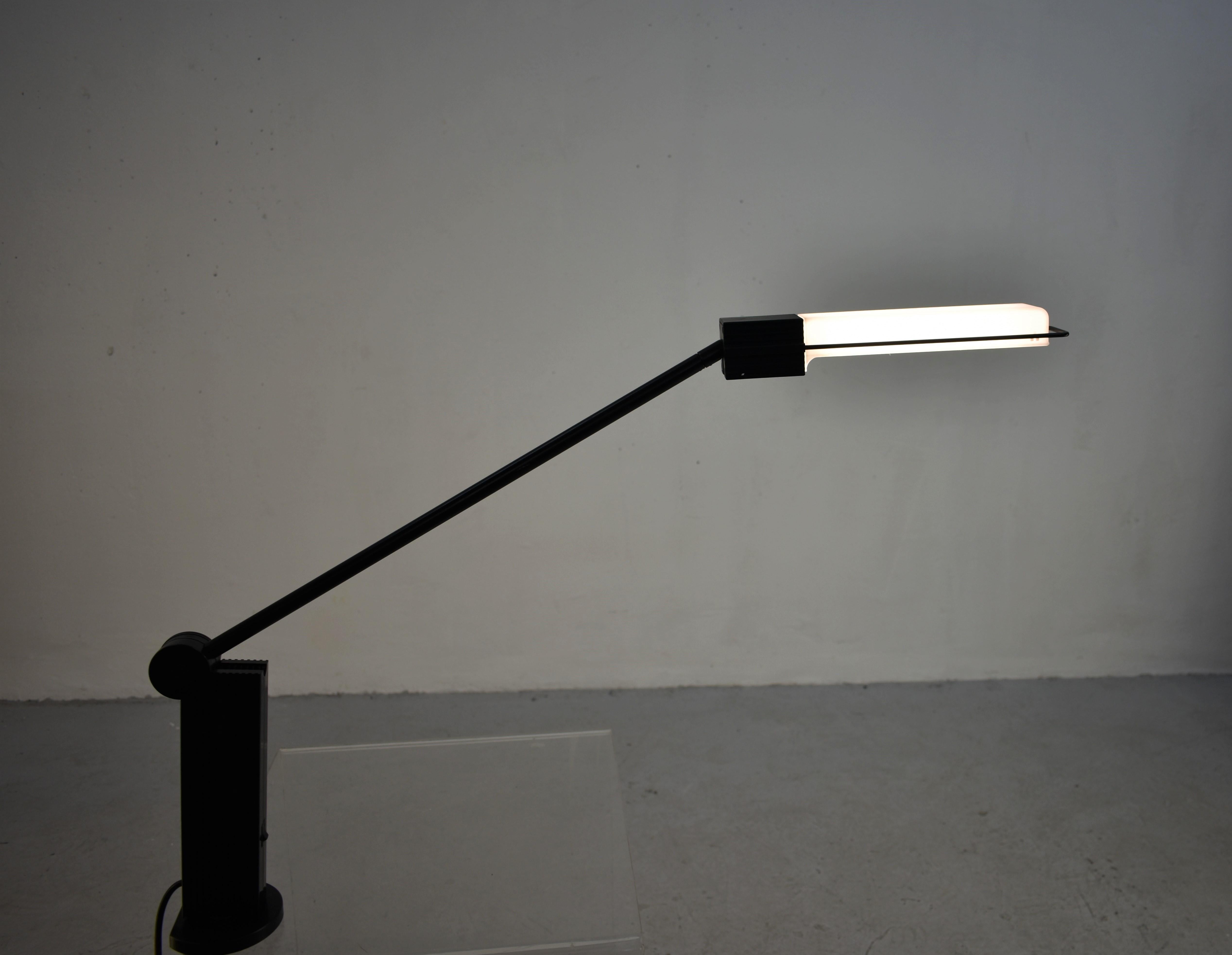 Schreibtischlampe „Alistro“ von Ernesto Gizmondi für Artemide, 1980er Jahre, Italien im Angebot 4