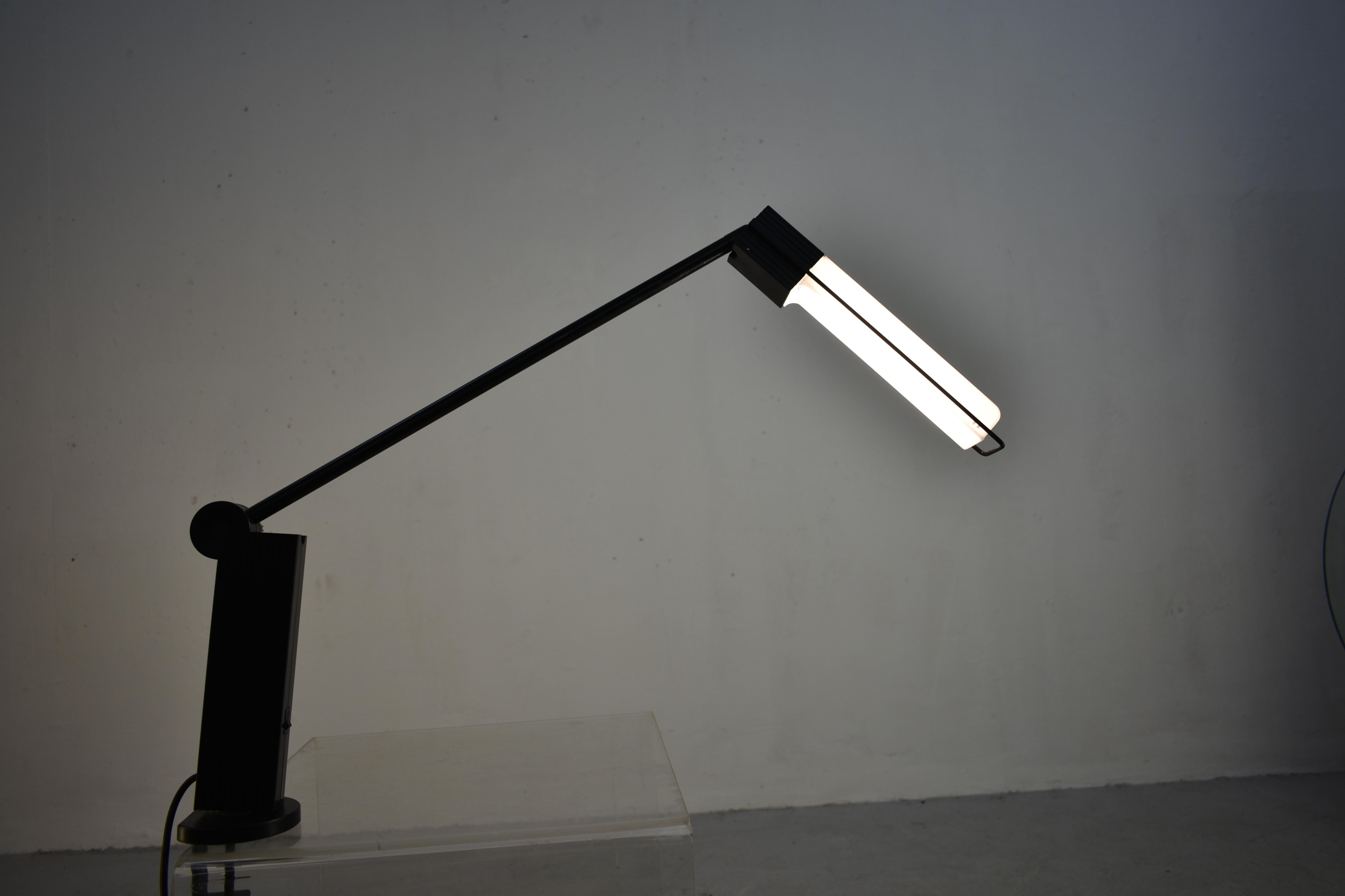 Schreibtischlampe „Alistro“ von Ernesto Gizmondi für Artemide, 1980er Jahre, Italien im Angebot 6