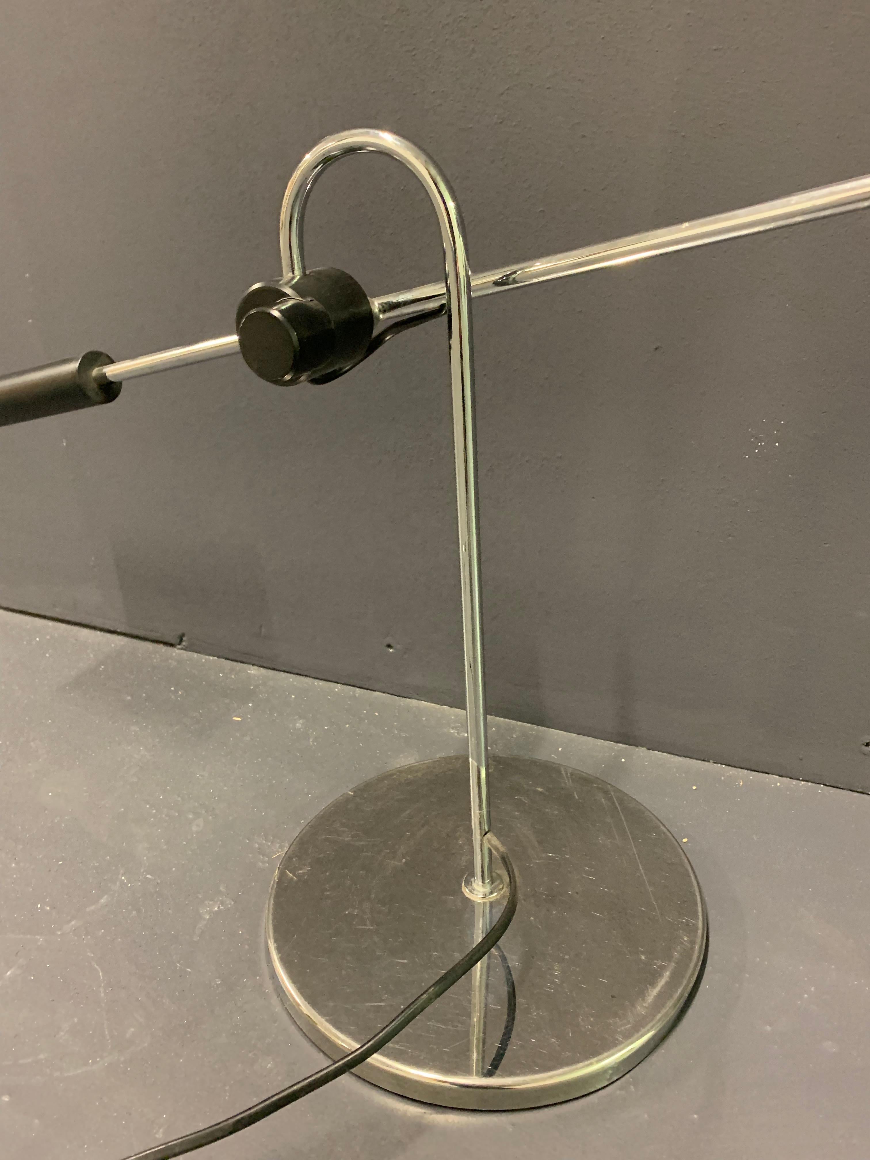 Mid-Century Modern Desk Lamp Attributed to Gino Sarfatti For Sale