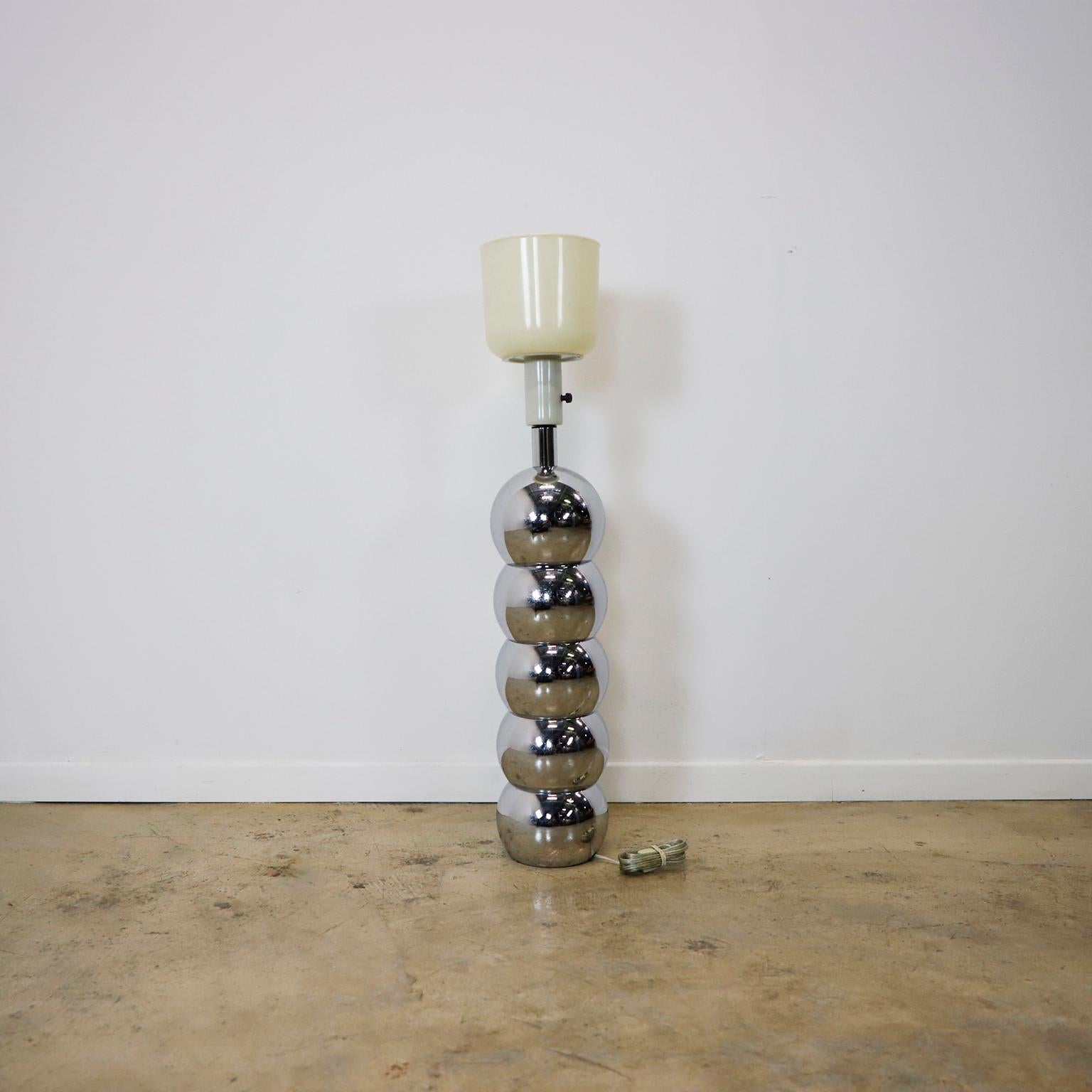 Mid-Century Modern Desk Lamp Attributed to Lightolier For Sale