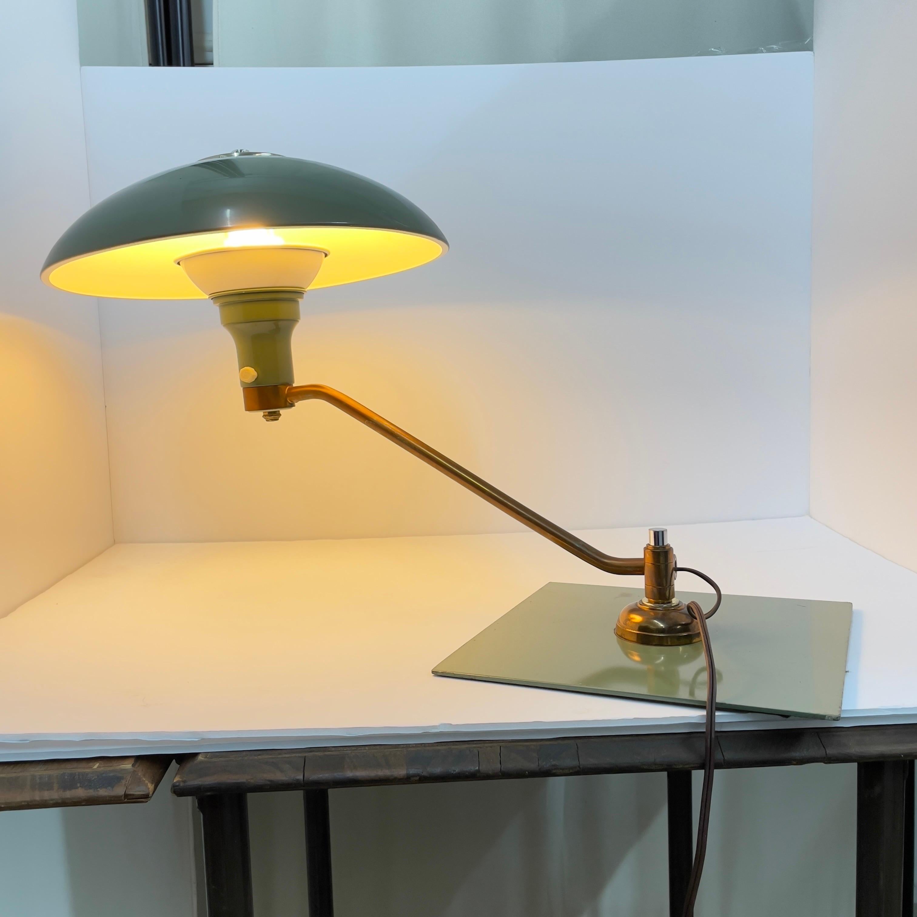 Desk Lamp attributed to M.G. Wheeler's Sight Light Saucer Lamp For Sale 7