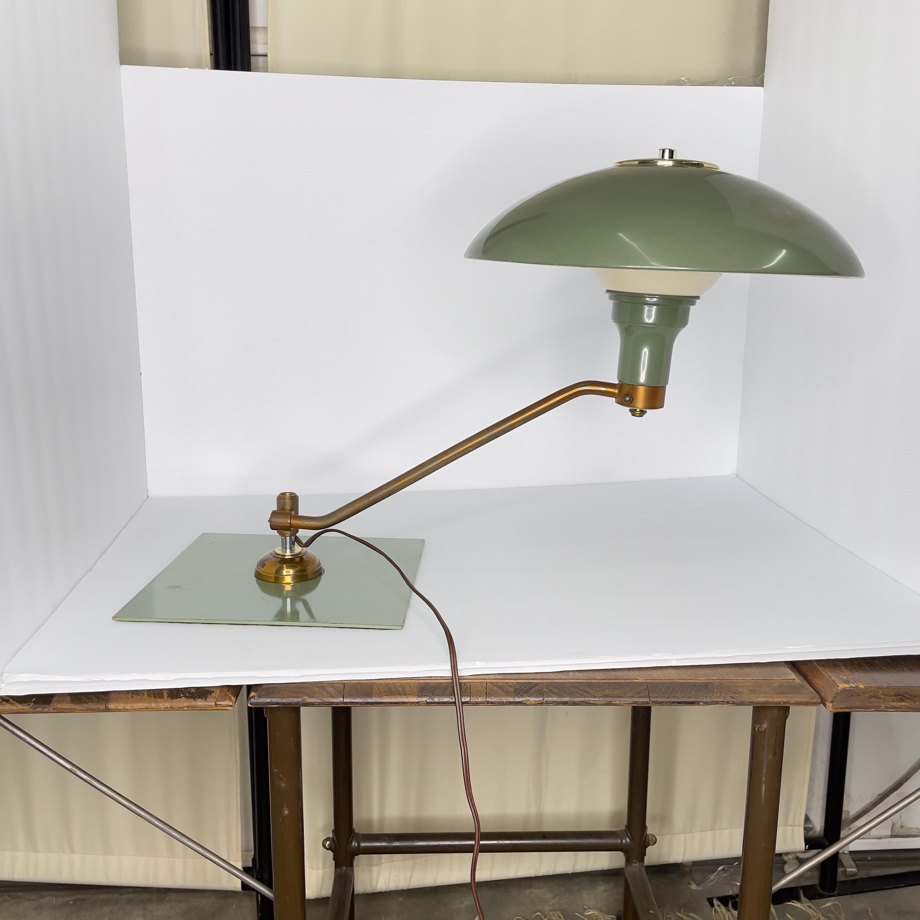 American Desk Lamp attributed to M.G. Wheeler's Sight Light Saucer Lamp For Sale