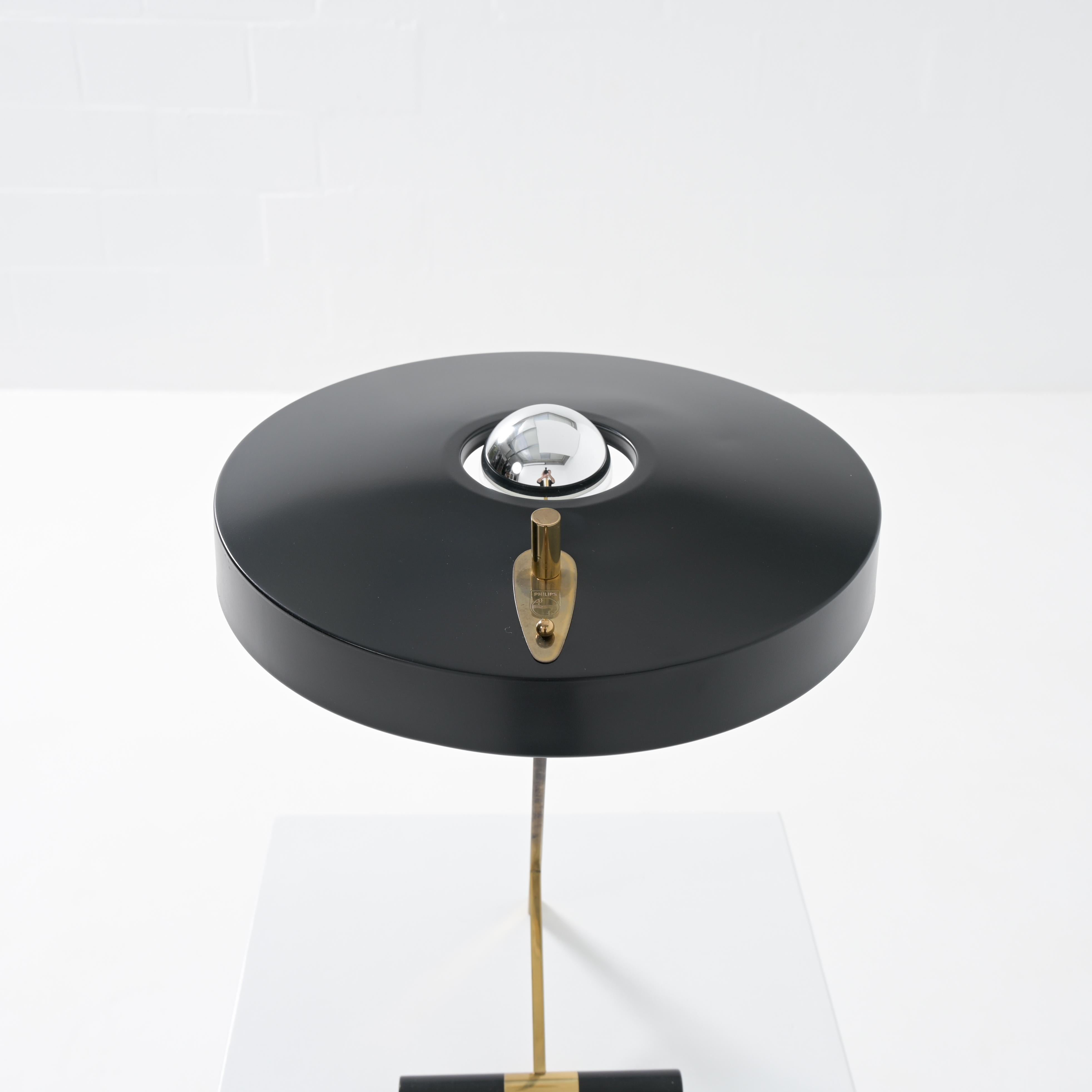 Lámpara de escritorio de Louis Kalff para Philips, 1955 Metal en venta