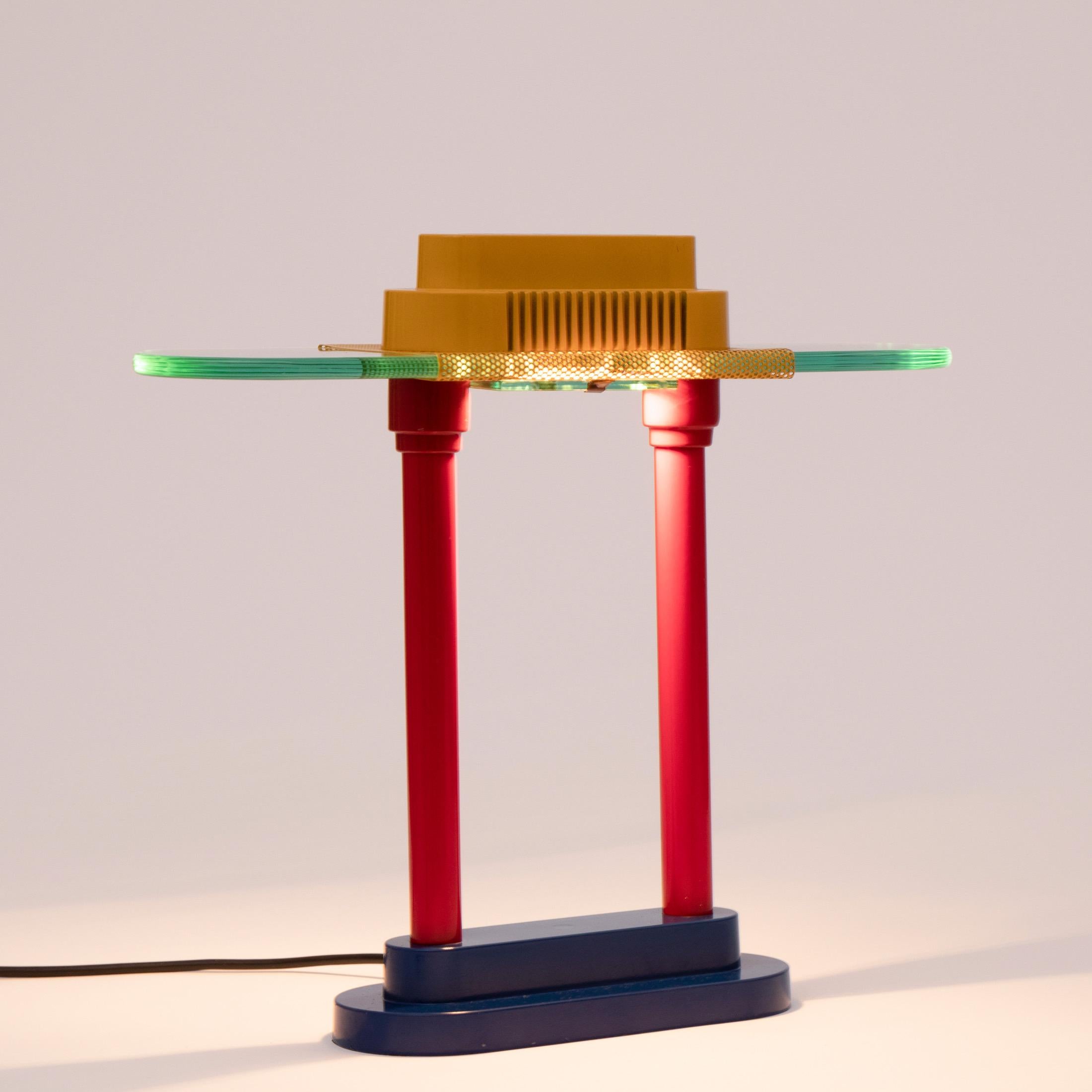Desk lamp by Robert Sonneman for George Kovacs.
This one in a rare color version of yellow and red
Measures: H 38 cm, W 45 cm, D 12 cm
American, circa 1987.