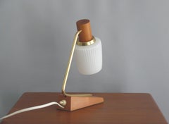 Lampe de table moderne du milieu du siècle par Temde Leuchten, verre opalin, 1965
