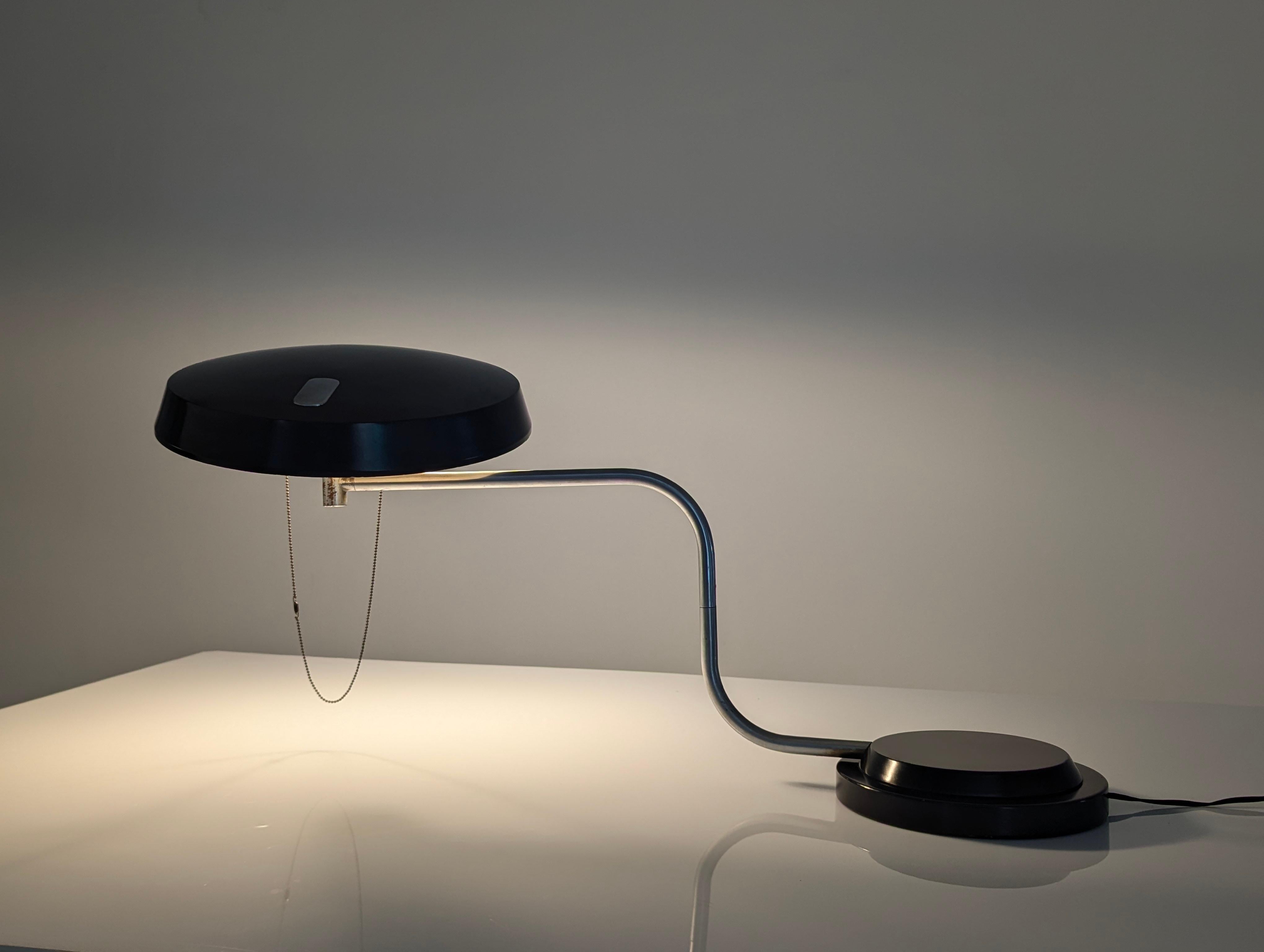 Mid-Century moderno Lampada da tavolo per Galaxia di Enrique Aparicio, Delta Gold Design Award 1962 in vendita