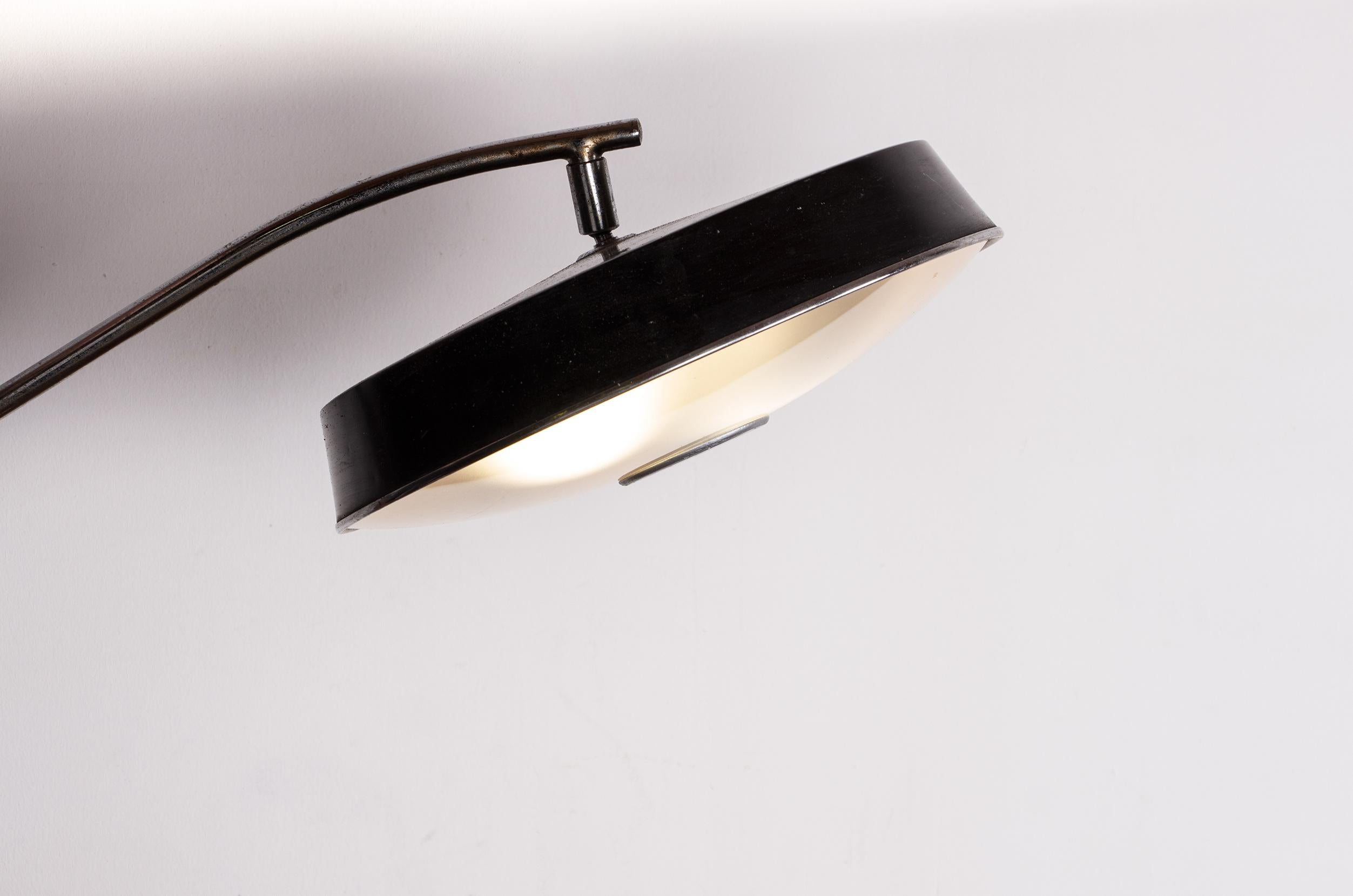 Schreibtischlampe aus Teakholz und schwarz lackiertem Metall, Präsidentenmodell von Fase 1960. im Zustand „Gut“ im Angebot in JOINVILLE-LE-PONT, FR