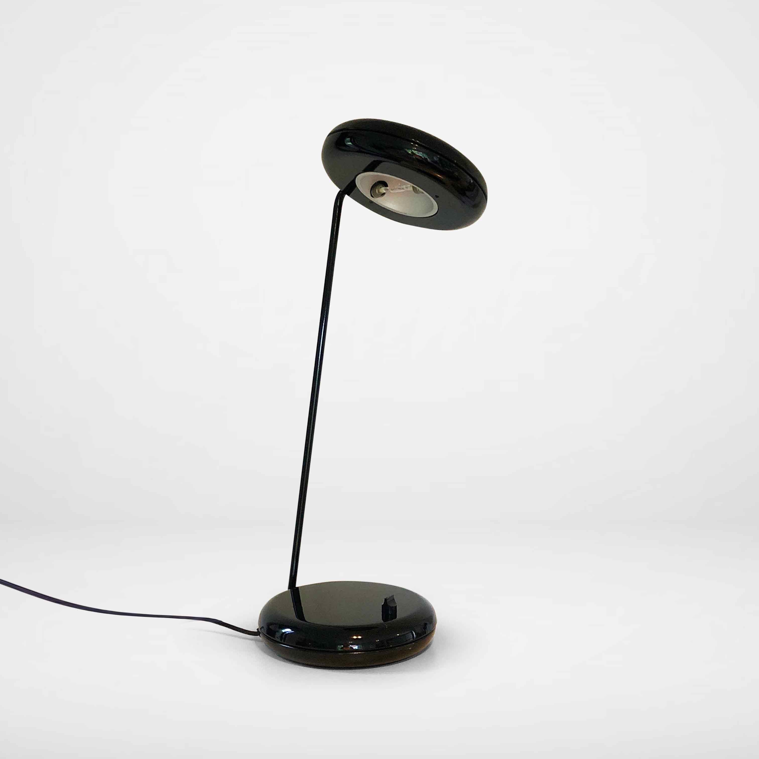 Postmoderne Lampe de bureau dans le style de Bruno Gecchelin en vente